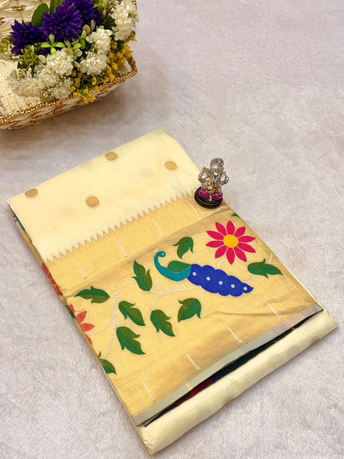 Radha Rani Brocade Paithani image 11