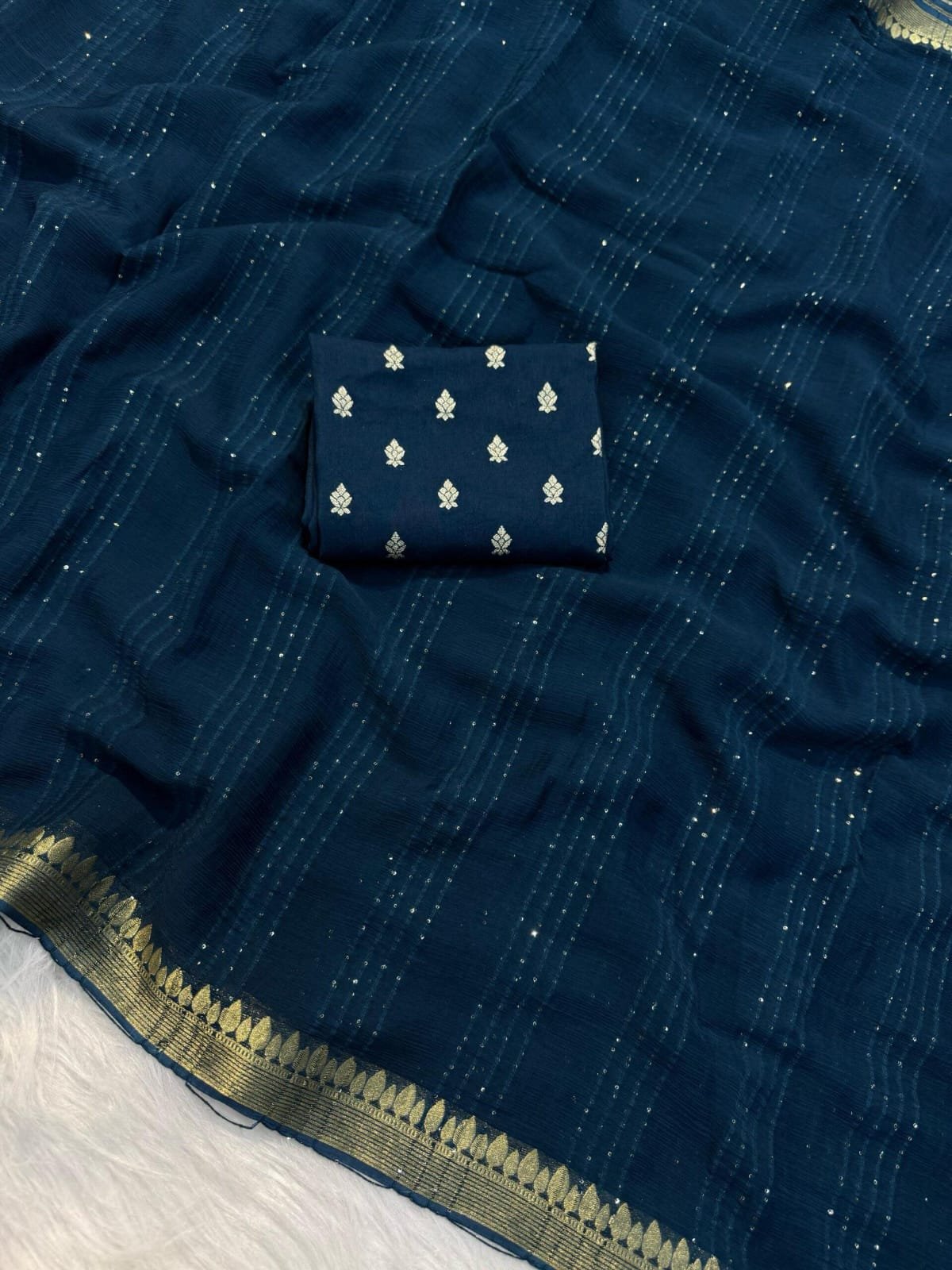Pure viscose georgette saree with sequence image 3