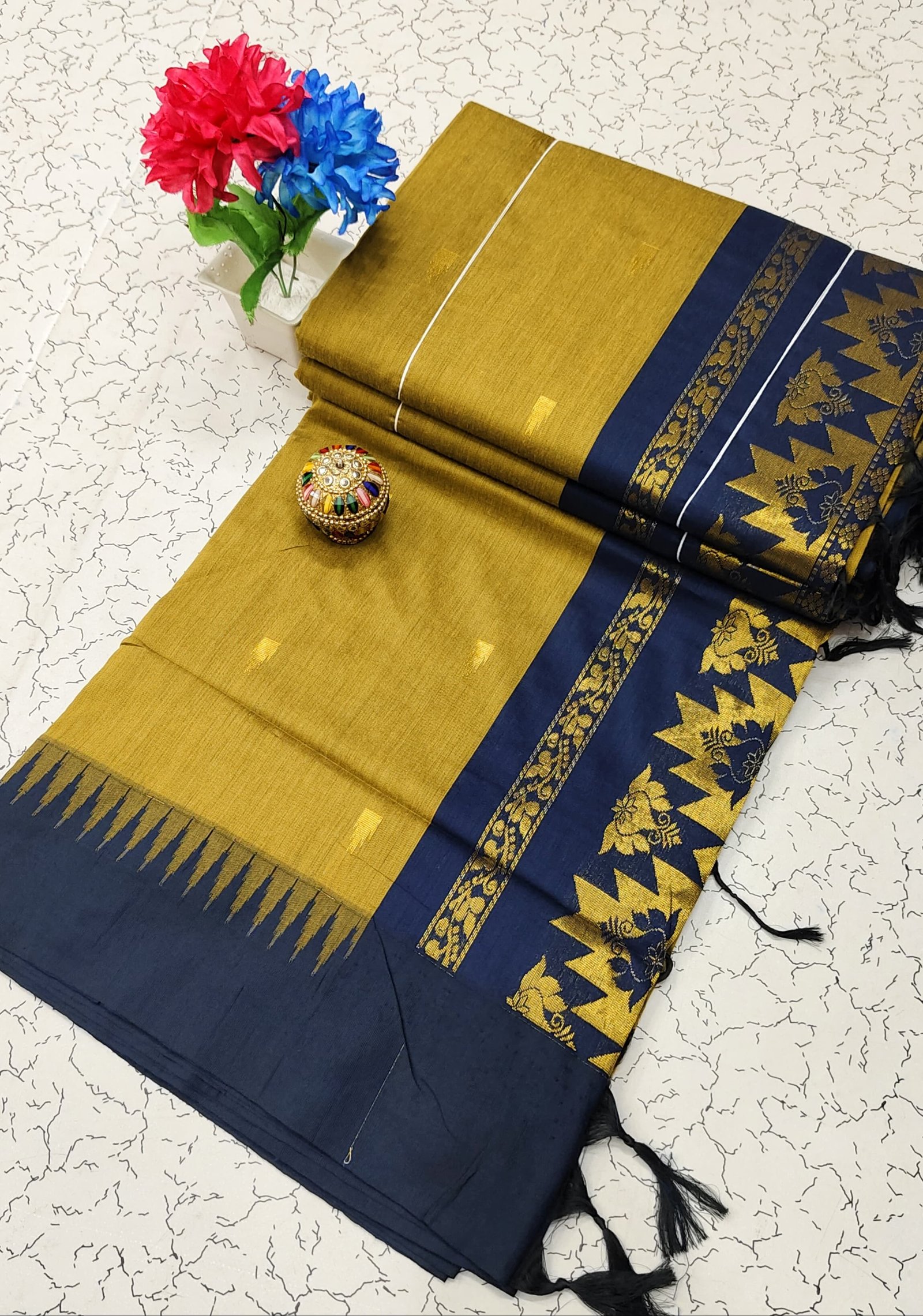 Kalyani Cotton Saree Temple Border image 4
