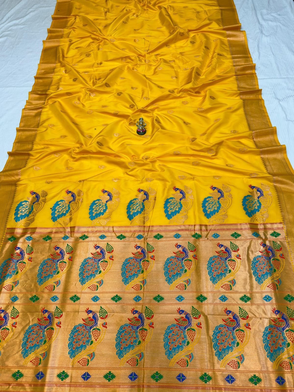 Vedika Paithani Design image 8