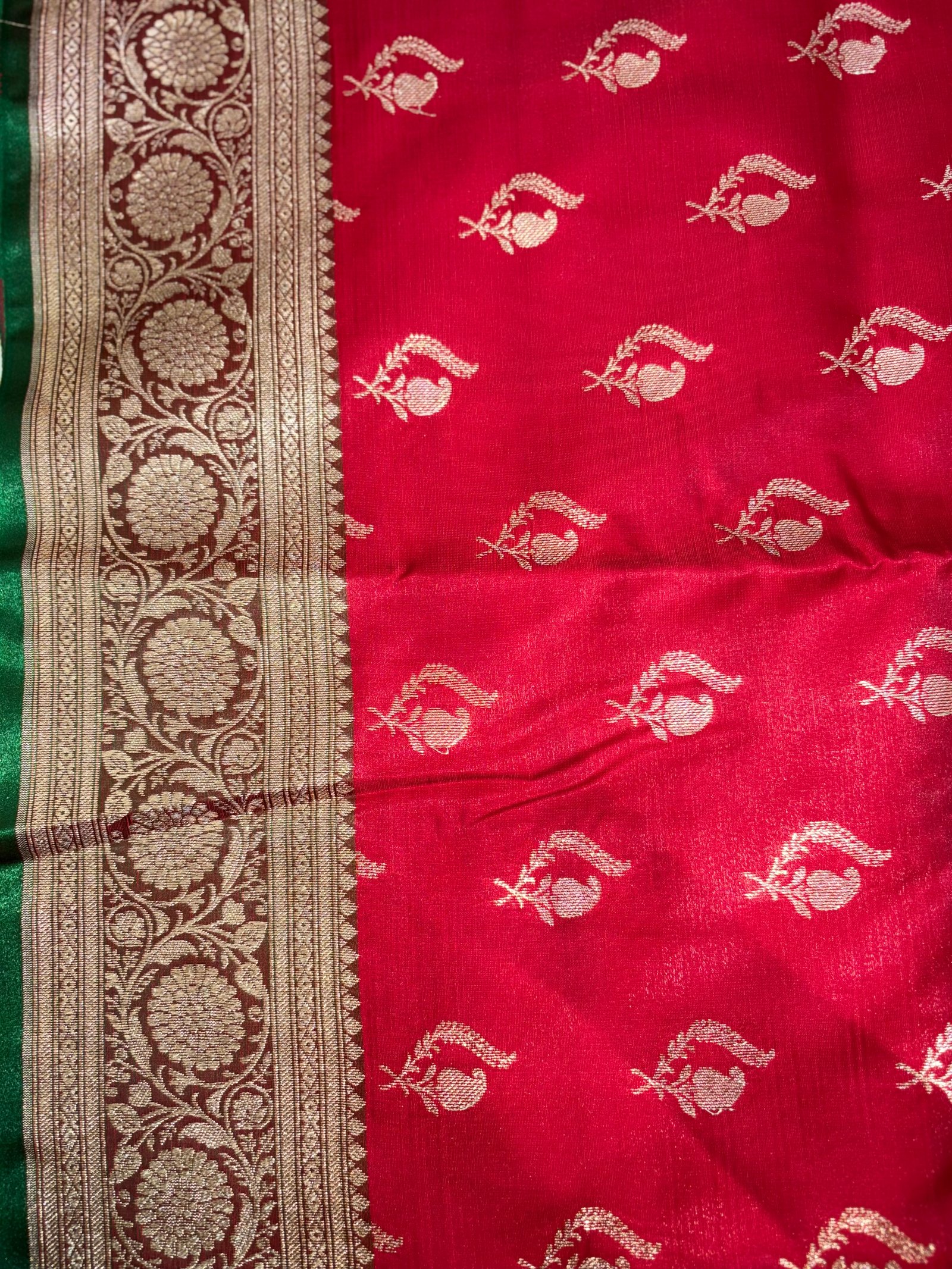 Bridal Banarasi Sarees image 19