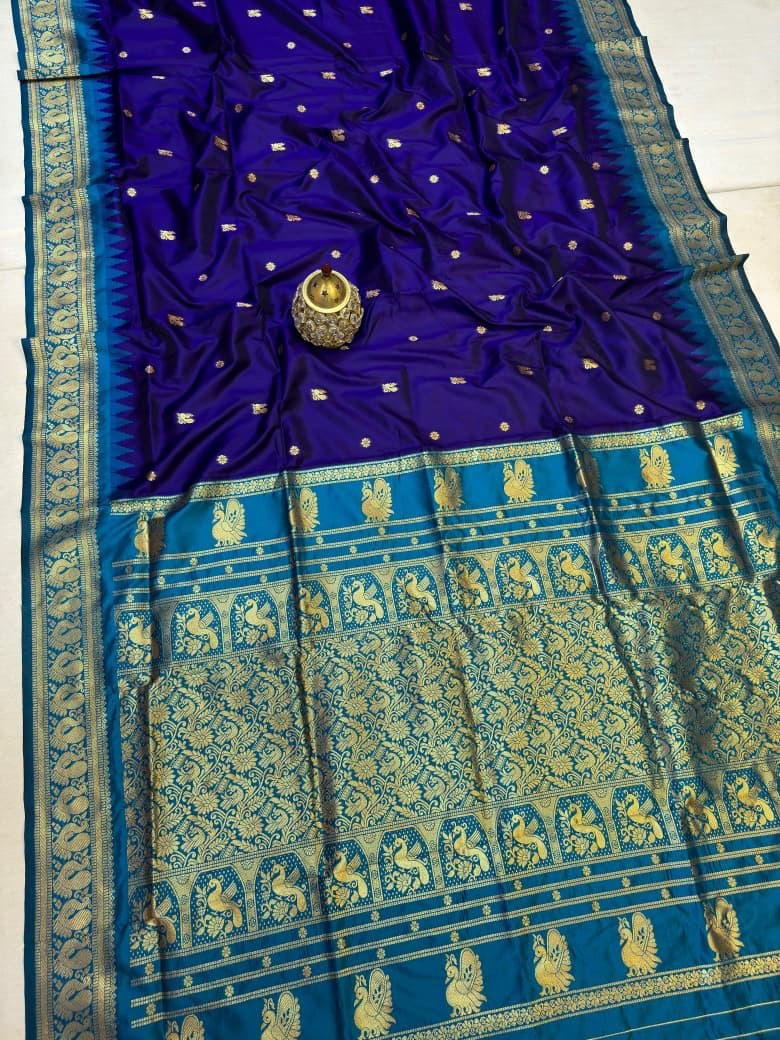 Traditional Peacock Gadwal Paithani image 8