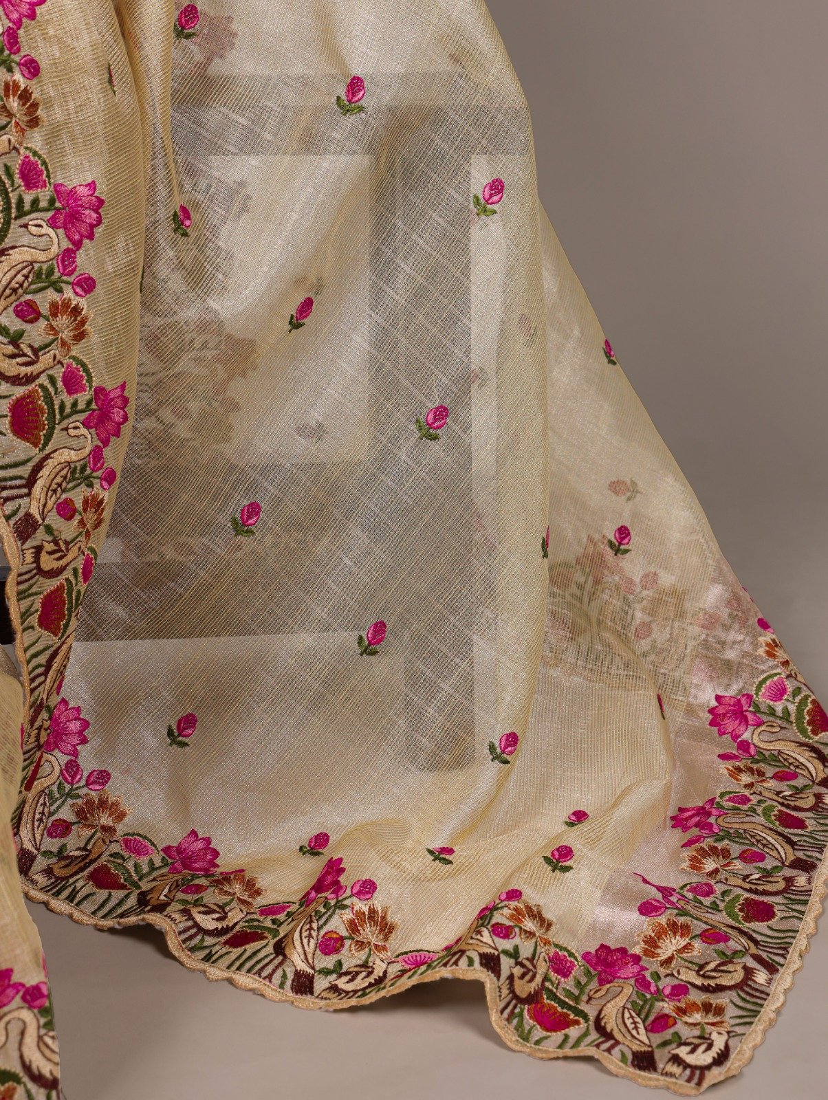 14 Kota Doria Zari Tissue Saree image 4