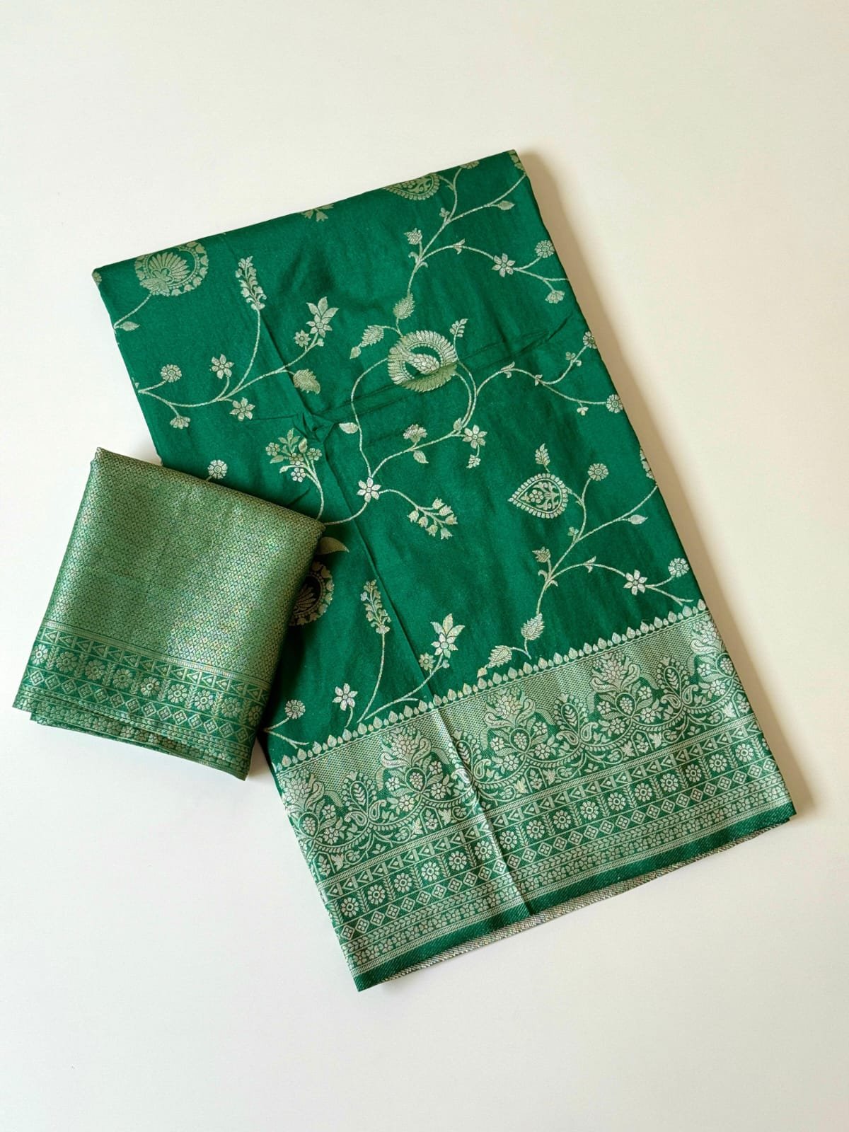 Pure Khaddi Crepe Georgette Jaquad image 3
