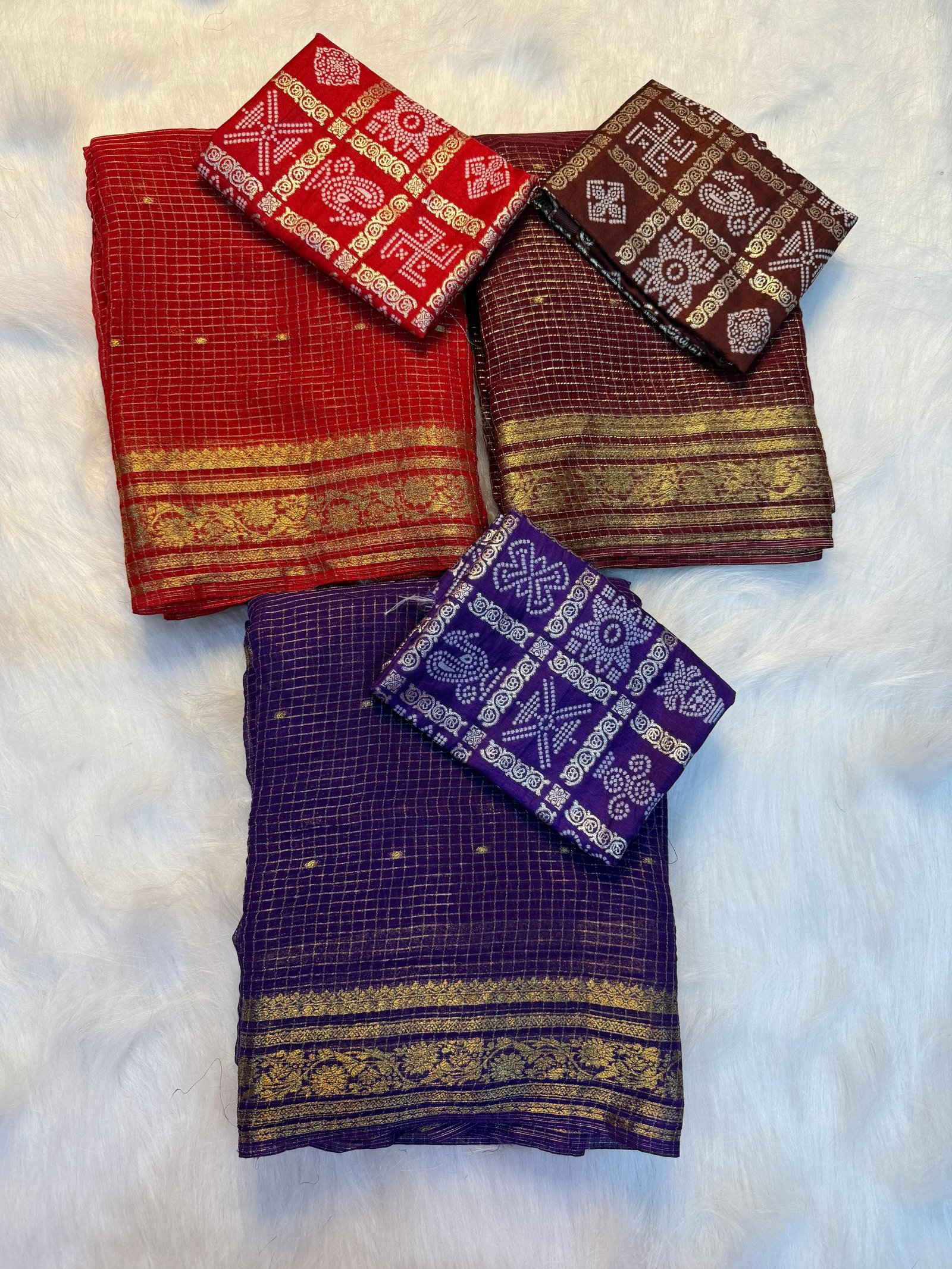 Pure viscose Georgette Weaving Jaquard Saree with Dola Silk Banarsi blouse