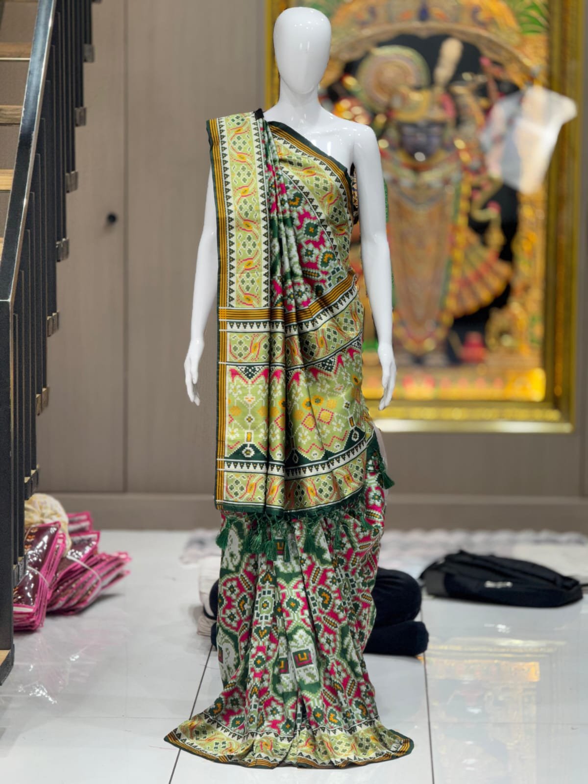 Moto Hathi Patan Patola Design image 5