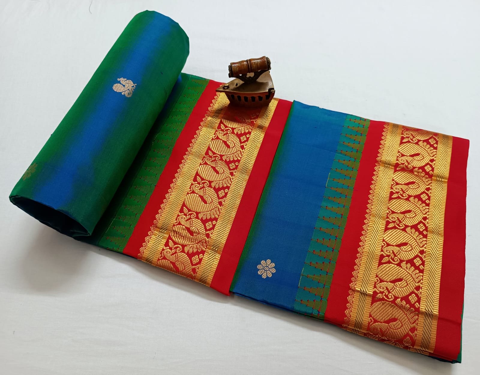 Swamini Gadwal Pure Silk image 4