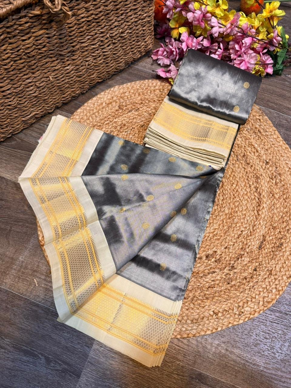 Kalanjali Maharani Paithani Pure Silk image 17
