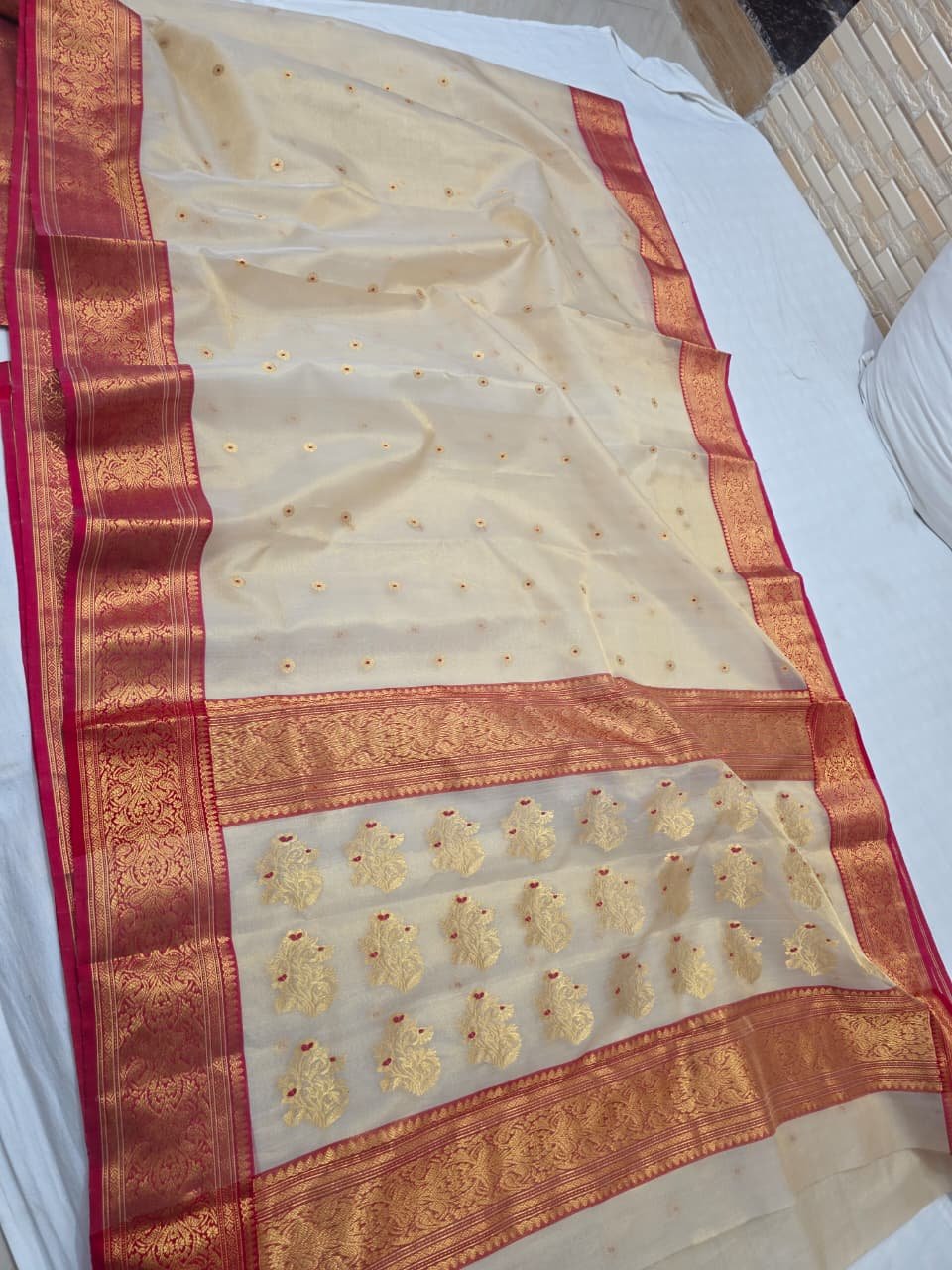 25 Silk Katan Saree image 3
