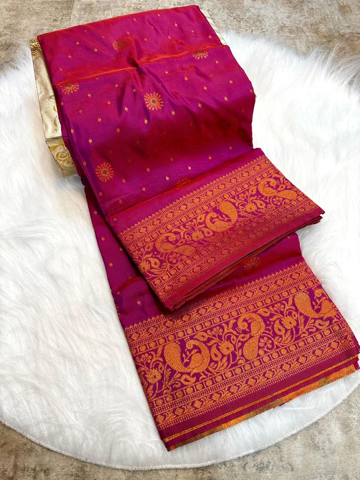 New Narayani Paithani image 4