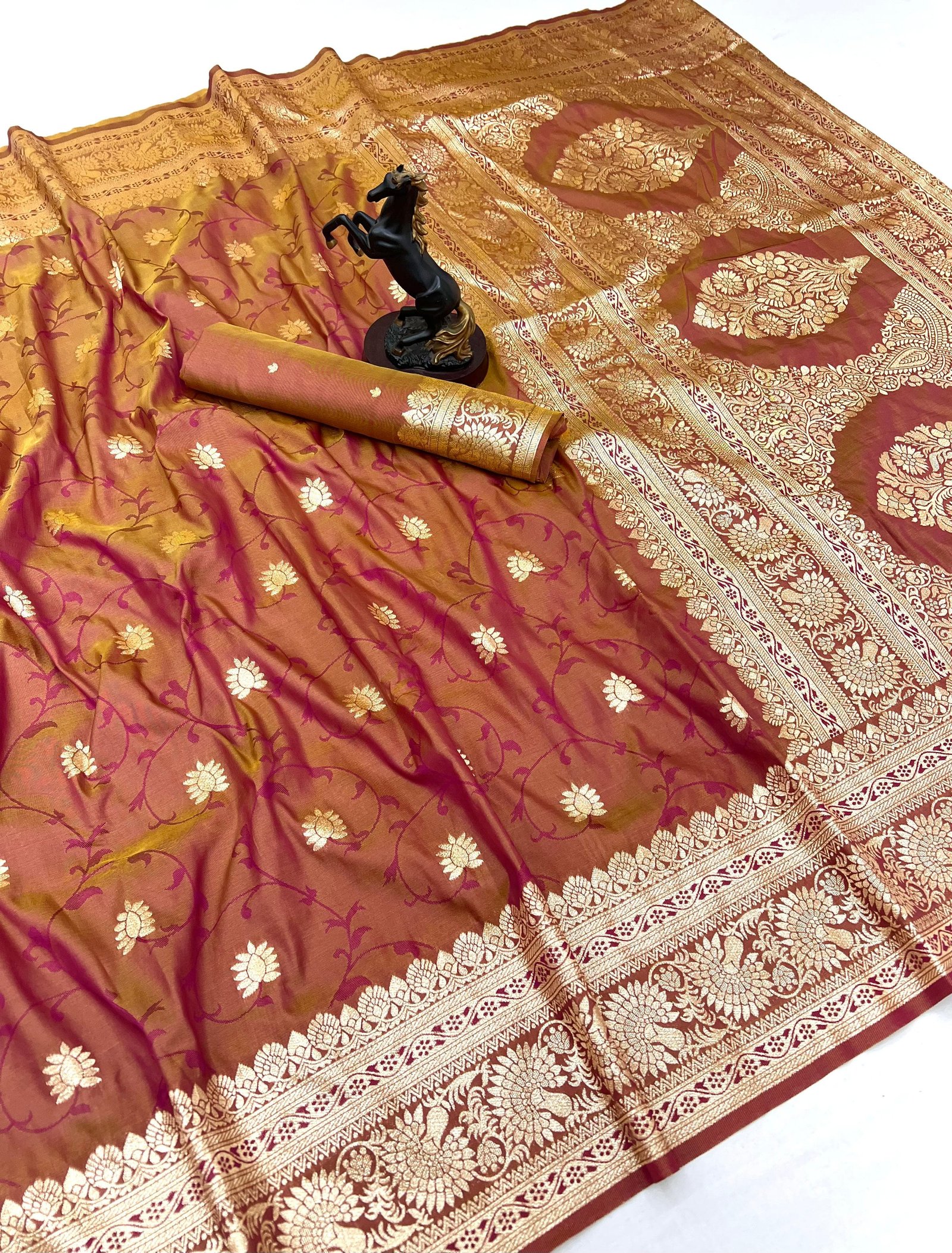Banarasi Silk Saree image 9