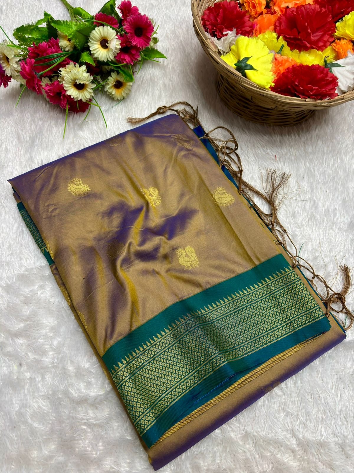 Mango Kadiyal Paithani image 15