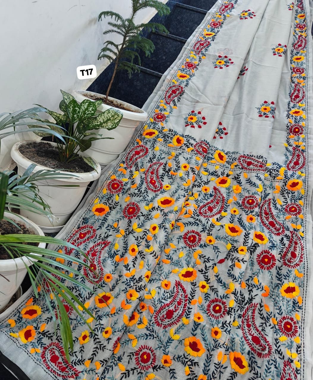 4 Linen Chanderi Saree Fulkari work image 2