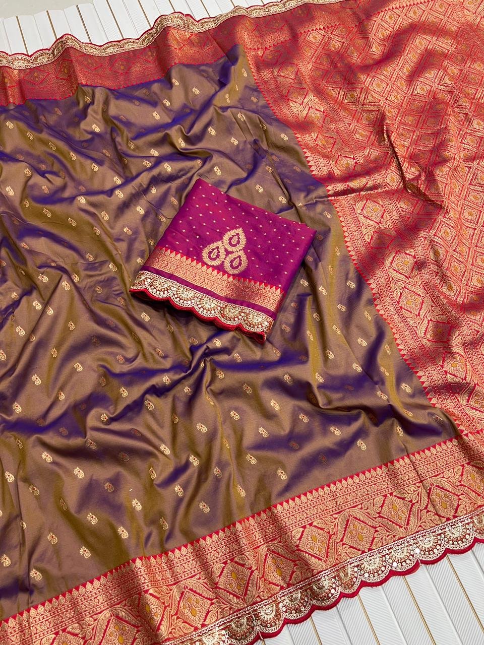 Soft Silk Banarasi Saree image 2