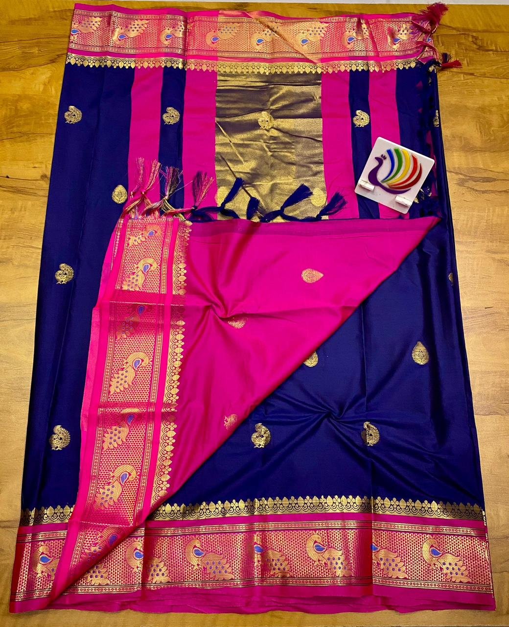 Meena Mor Border Paithani image 11