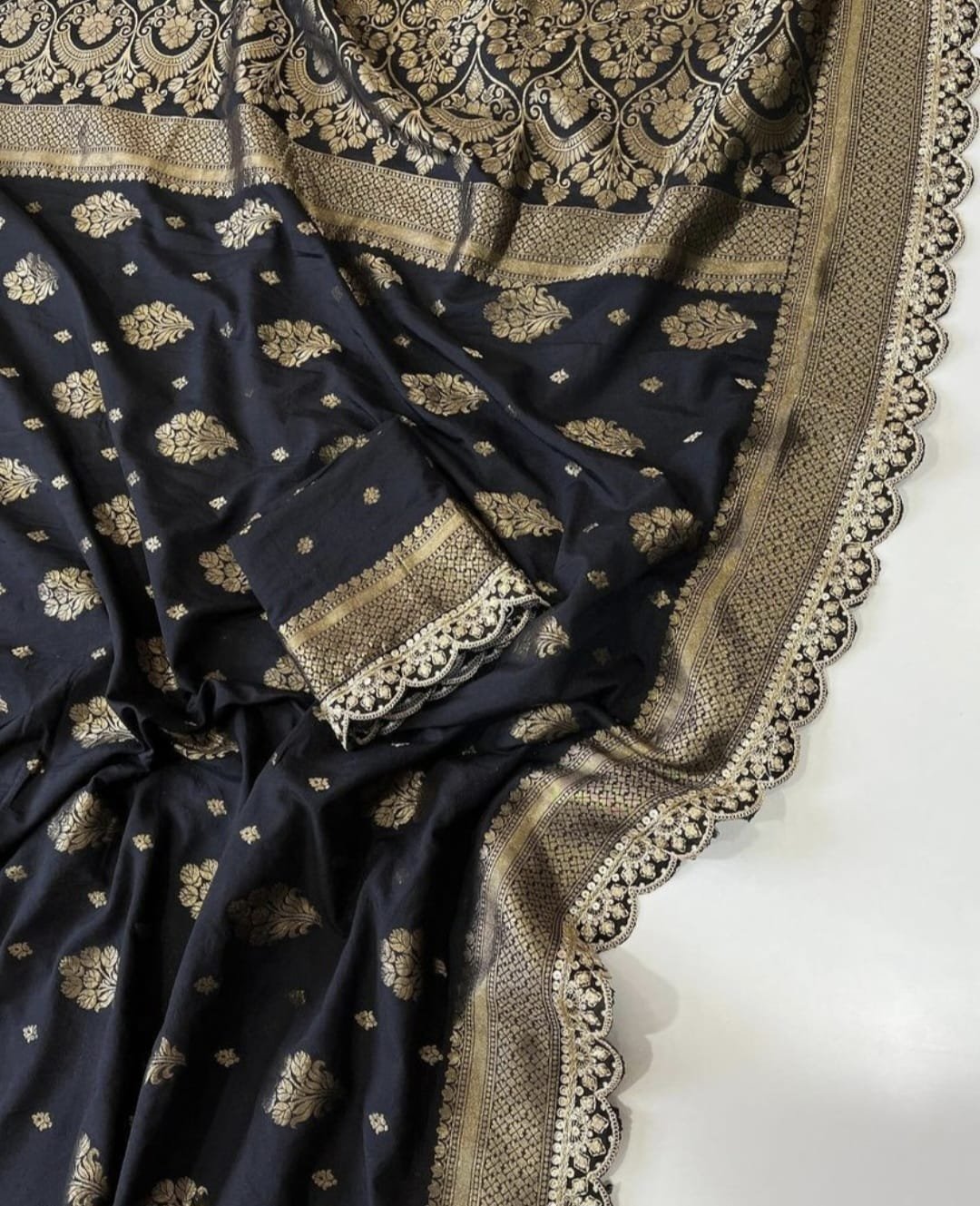 Pure Khaddi Creap Georgette Jaqurad Weaving image 3