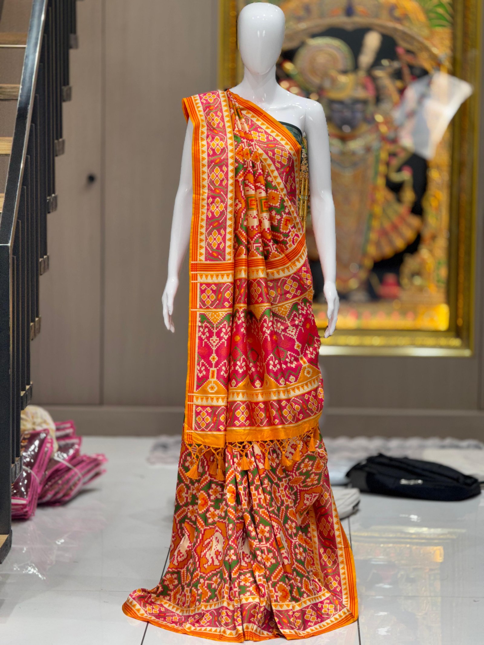 Moto Hathi Patan Patola Design image 11
