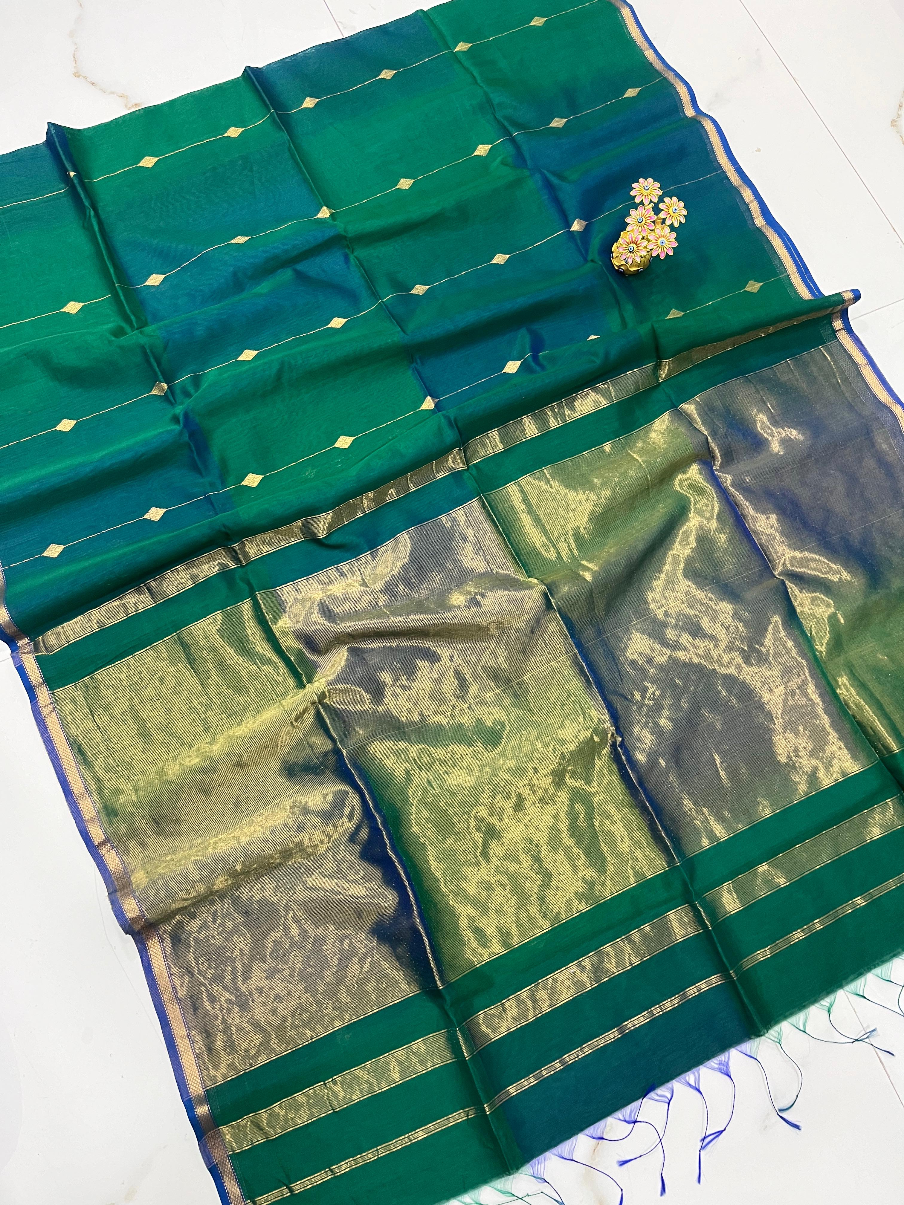 Maheshwari Handloom dual tone Shaded  Saree Small Butta image 3
