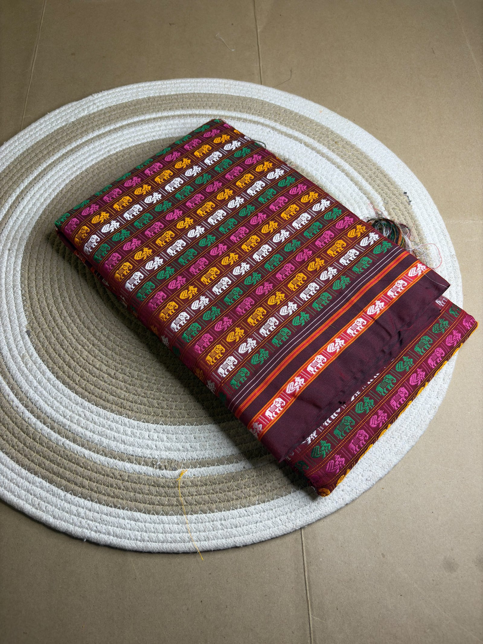 Khun Saree with tassel image 3