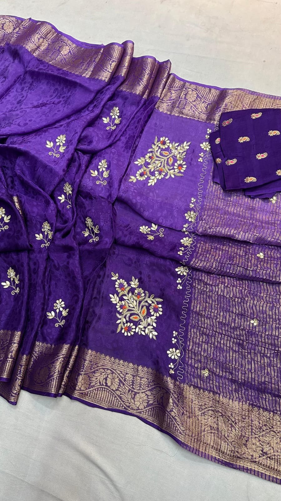 Fabric Pure Chinon Jaycard Jari Saree image 8
