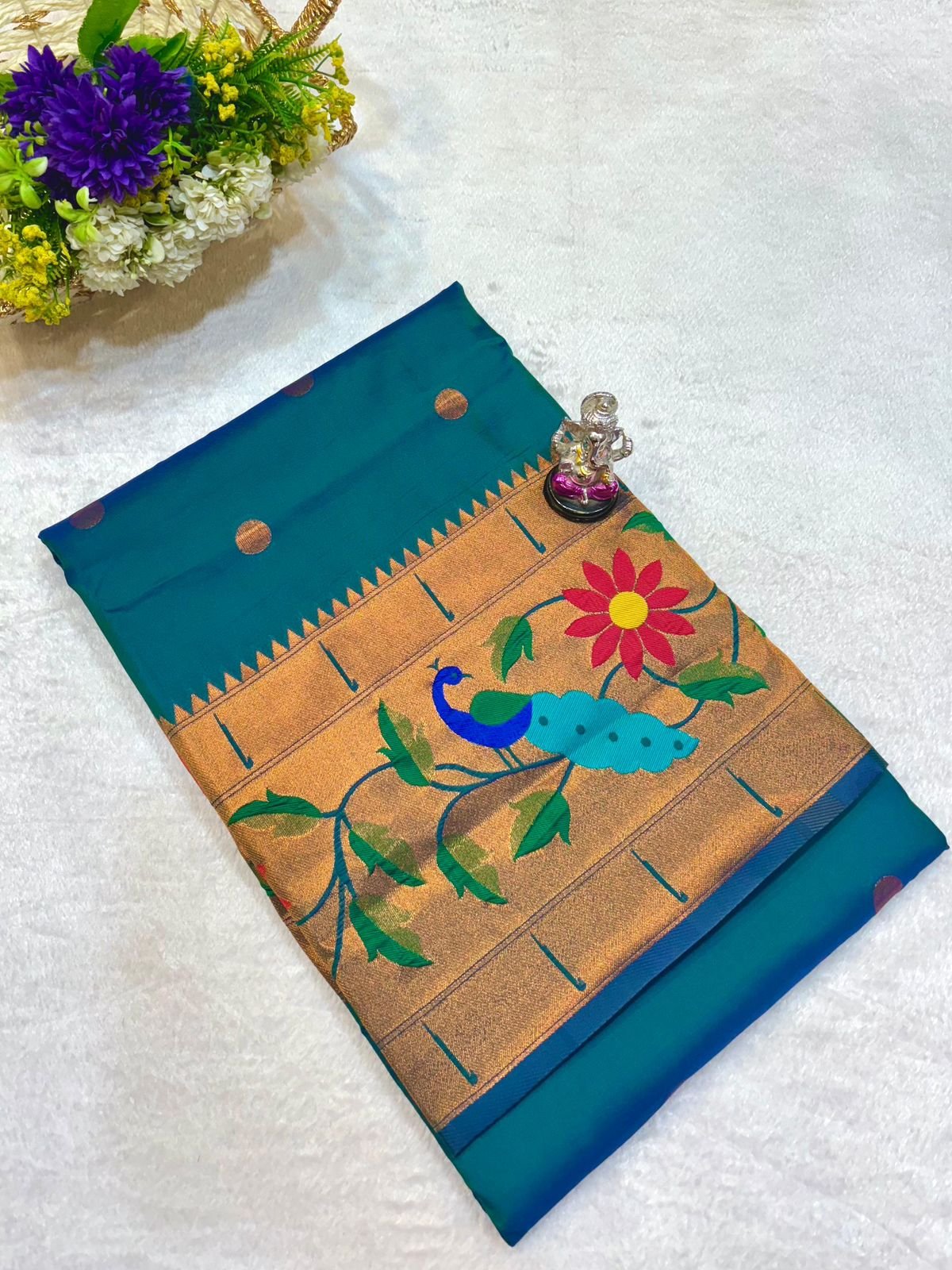 Radha Rani Brocade Paithani image 14