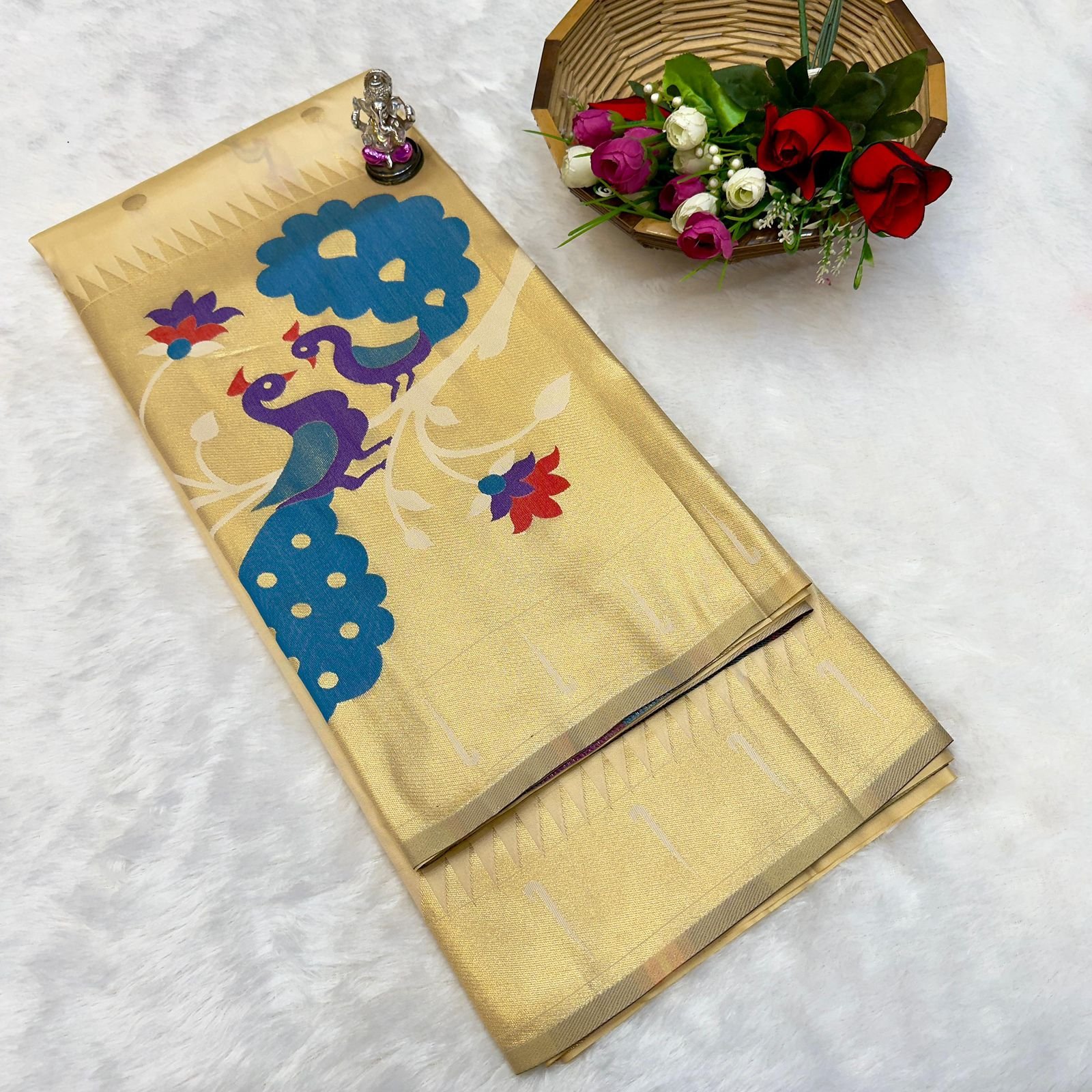 Half Allover Paithani image 3