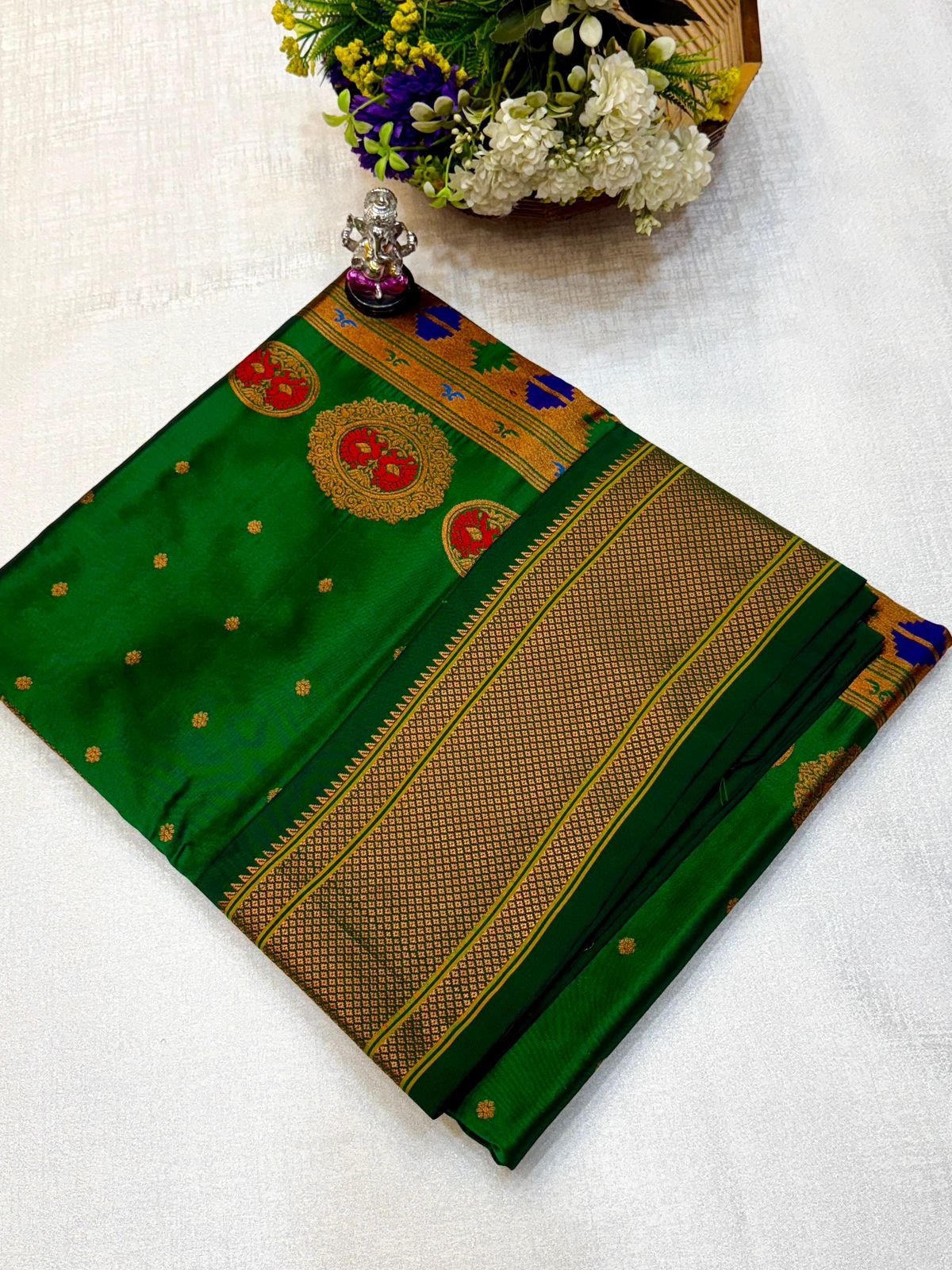4 Colour Pallu Kalanjali Paithani image 10