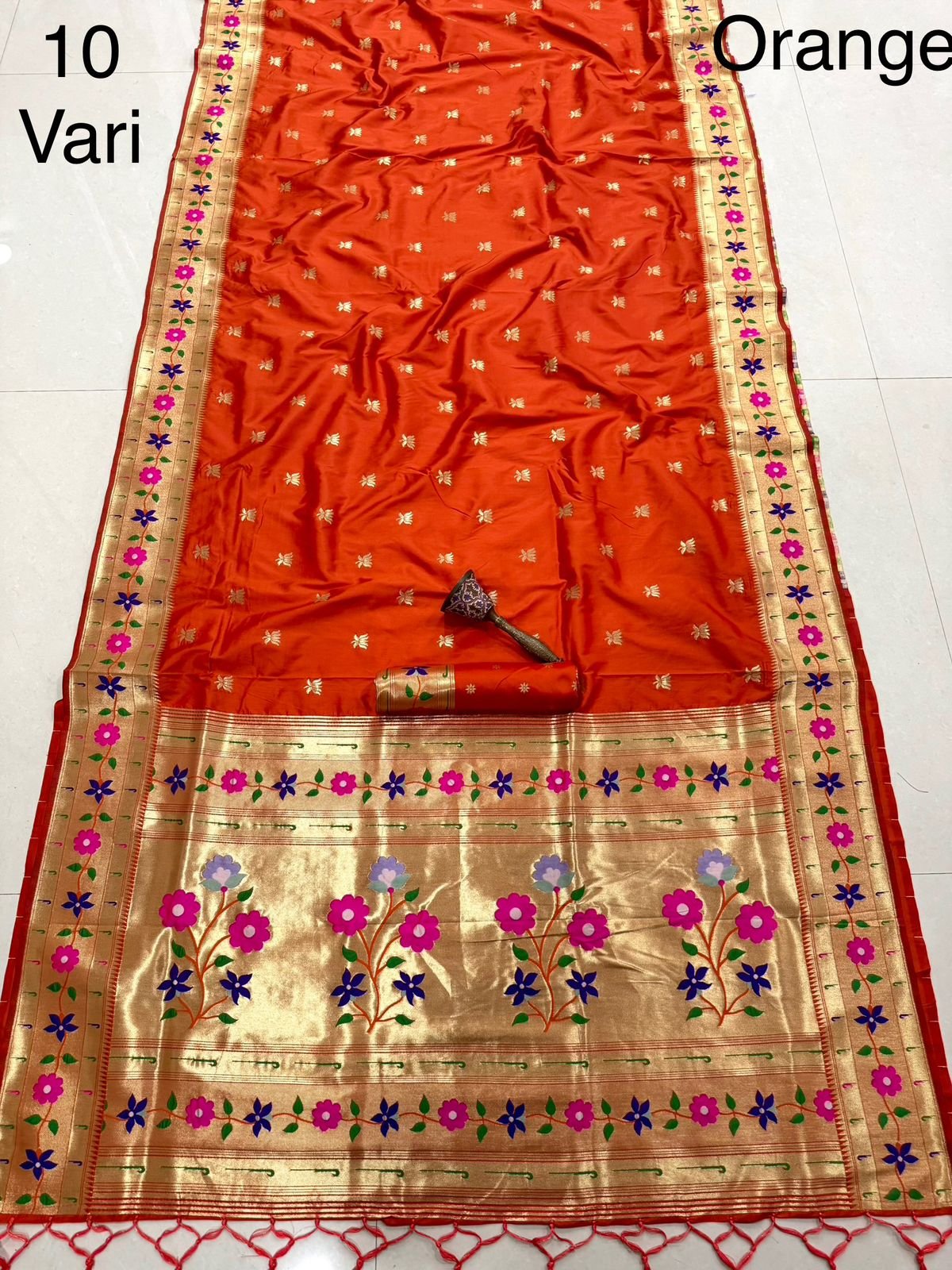 10 Vaar Flower Paithani Saree image 10
