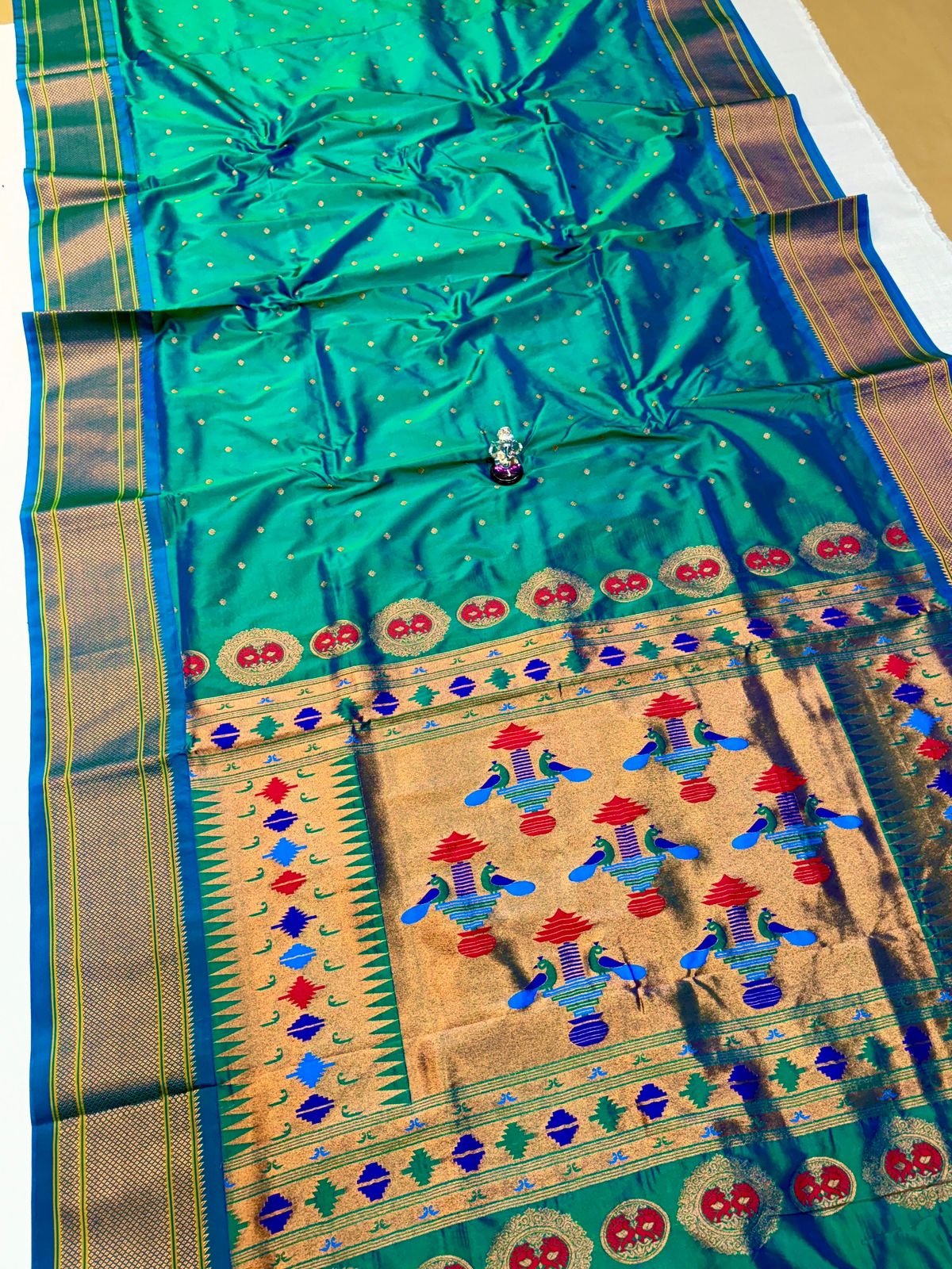 4 Colour Pallu Kalanjali Paithani image 7