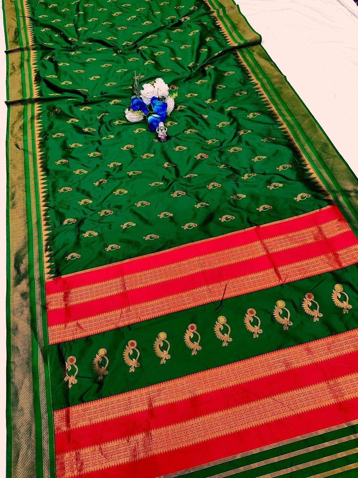 Payal Nath Irkal Paithani image 12