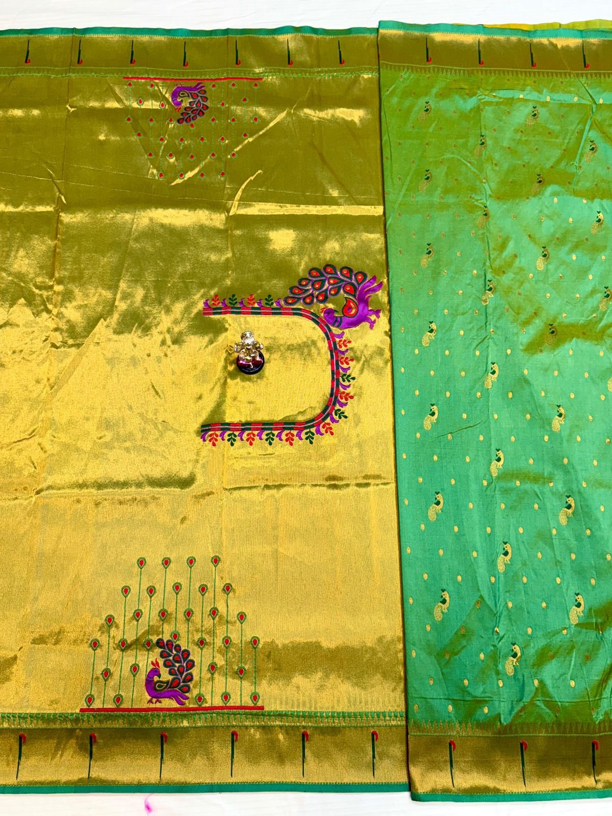 Tejasvi Muniyaa Paithani image 3