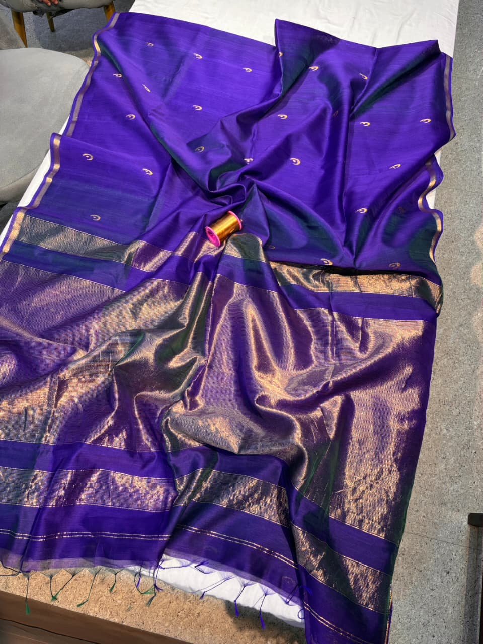 Pure Maheshwari Handloom Saree with Chand Design image 4