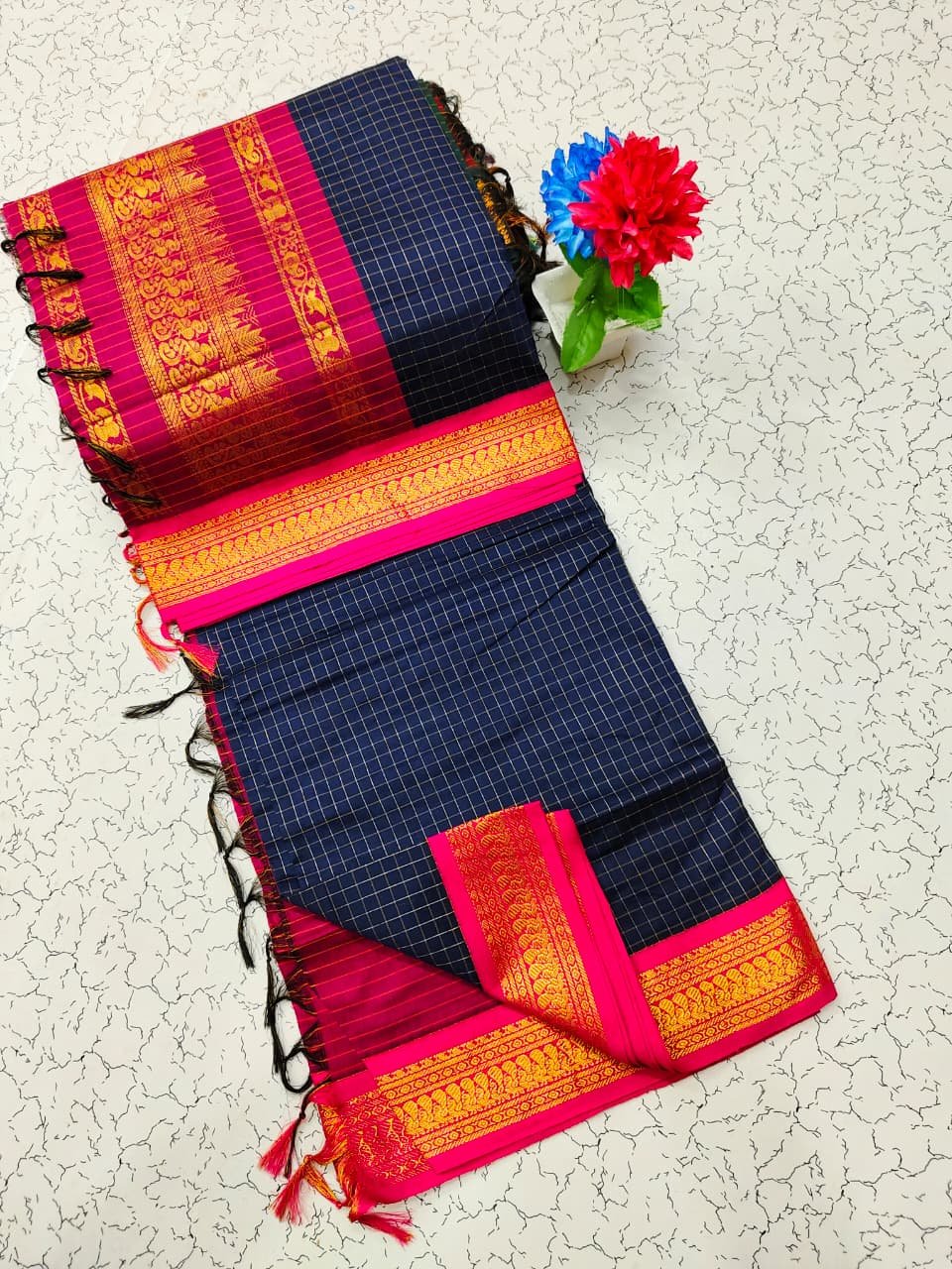 Kalyani Cotton Checks Saree image 15