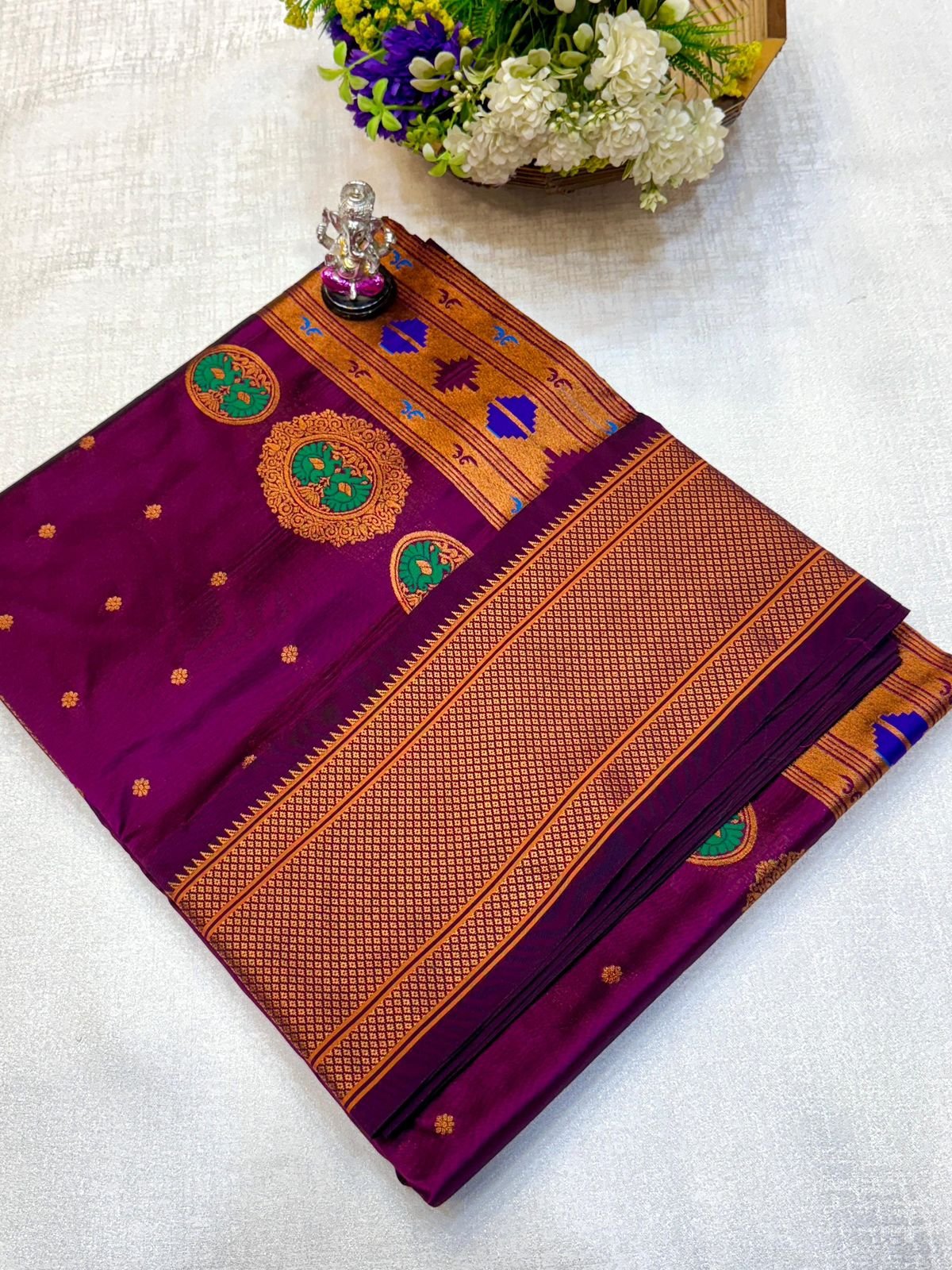 4 Colour Pallu Kalanjali Paithani image 4