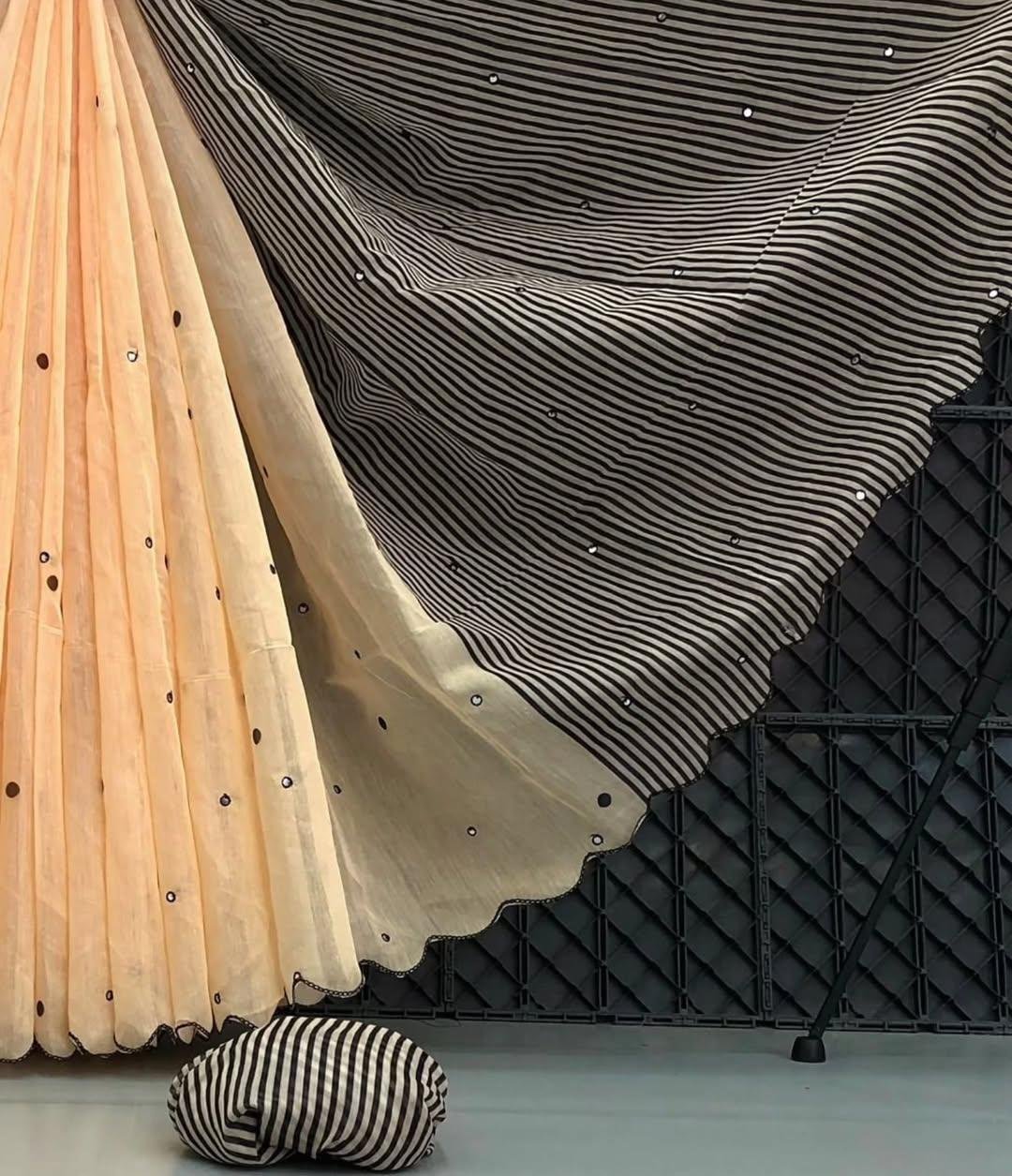 Linen Saree with Striped Pallu and Mirror Work Sarees image 6