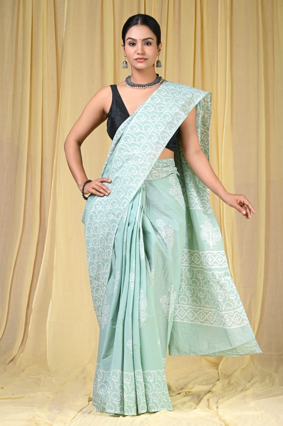 Hand block printed cotton mul Sarees Pastel image 6
