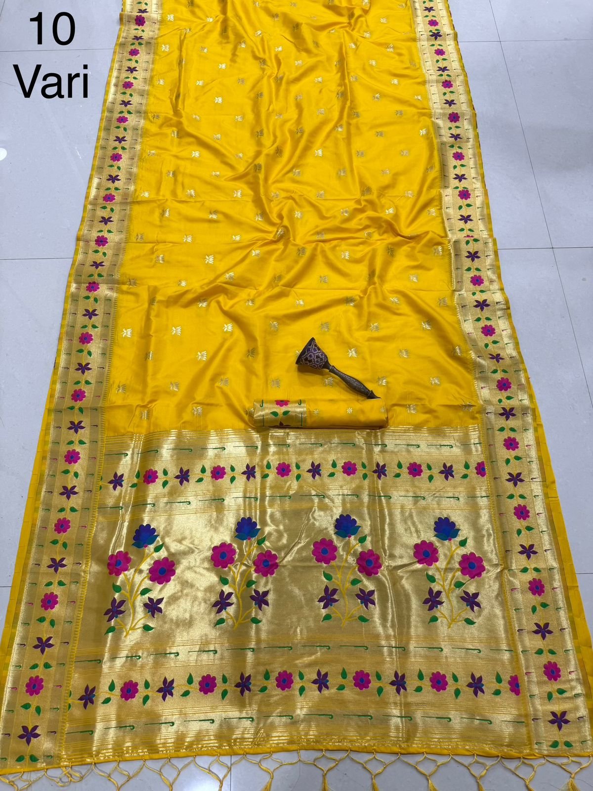 10 Vaar Flower Paithani Saree image 21