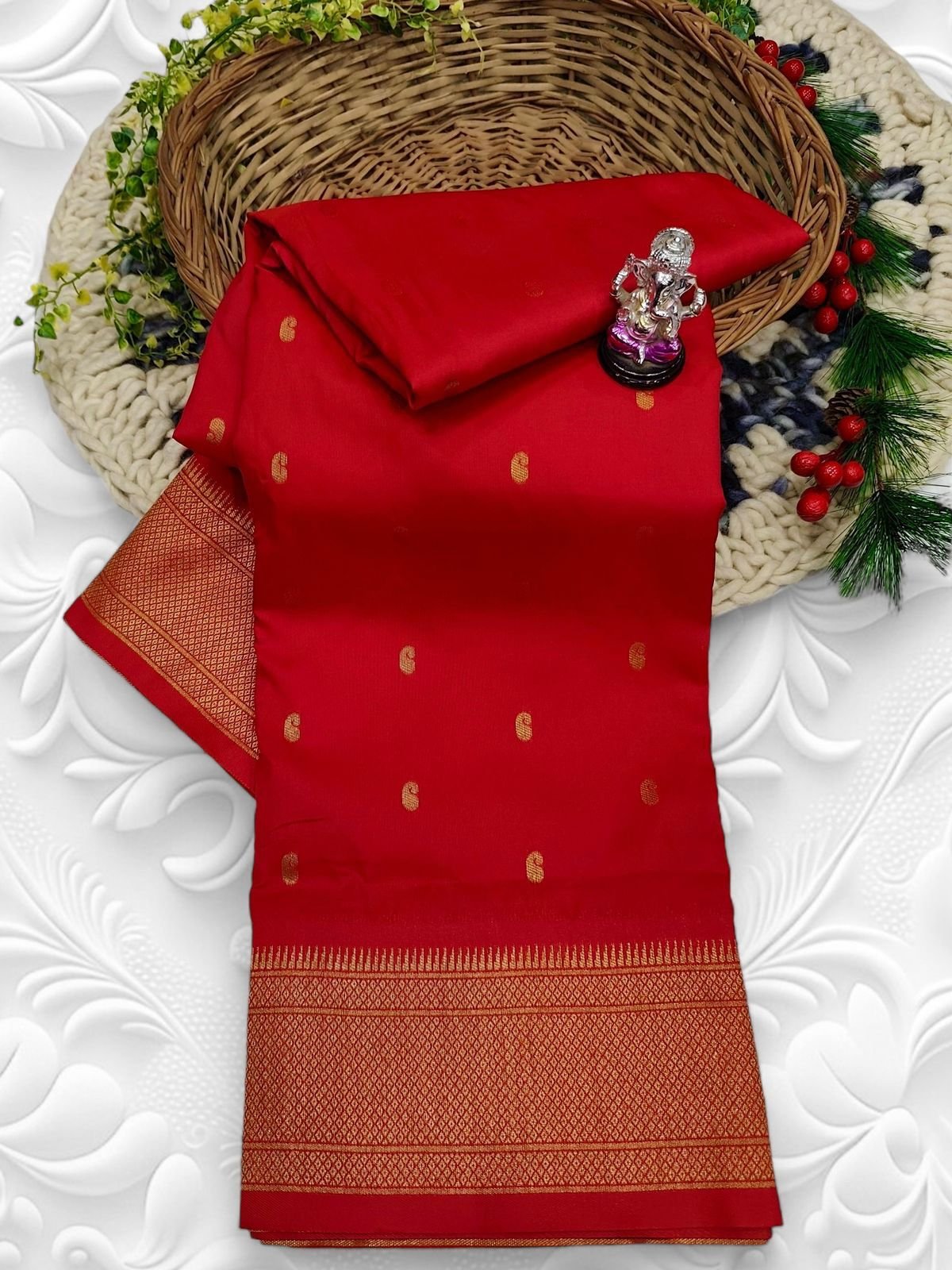 Shrija Kadiyal Paithani image 17