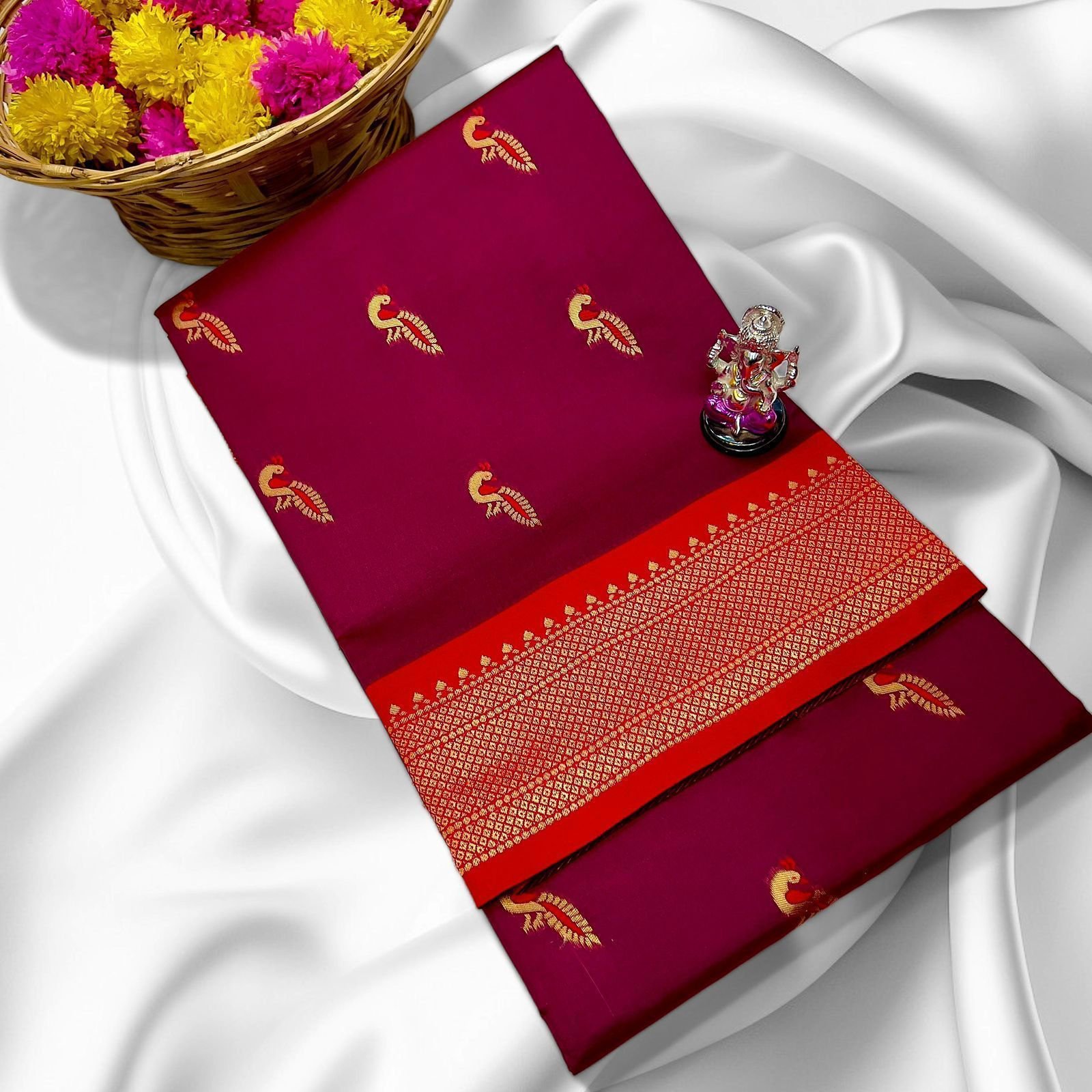 Ridhima Kadiyal Paithani image 19