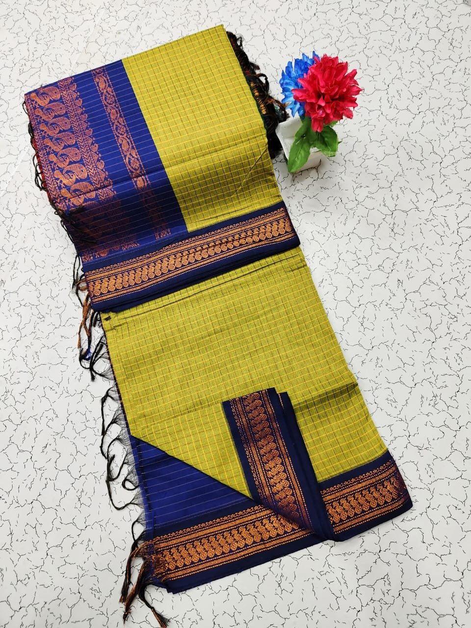 Kalyani Cotton Checks Saree image 11