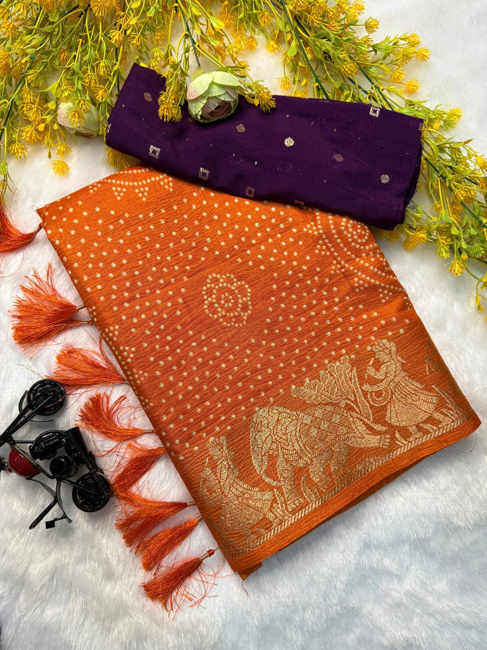 Crush Dola Silk Bandhej Saree image 12