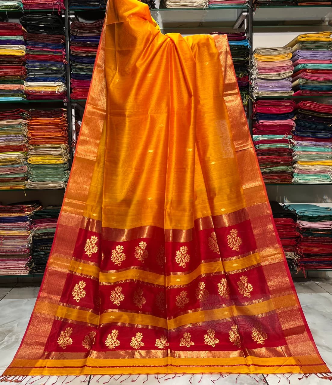 Pure Handloom Maheshwari Three Lines Saree image 4