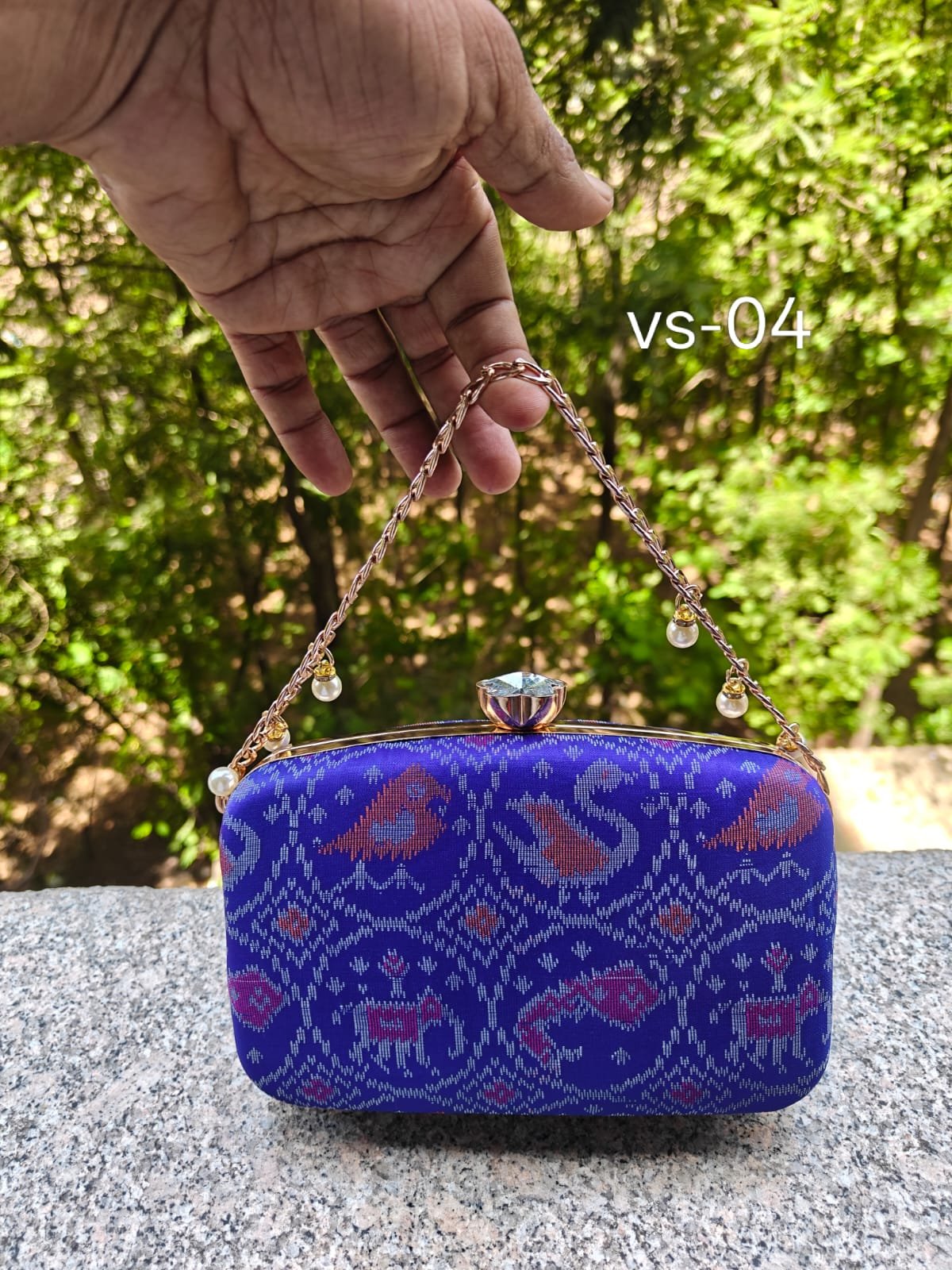 Patola Clutch Type 3