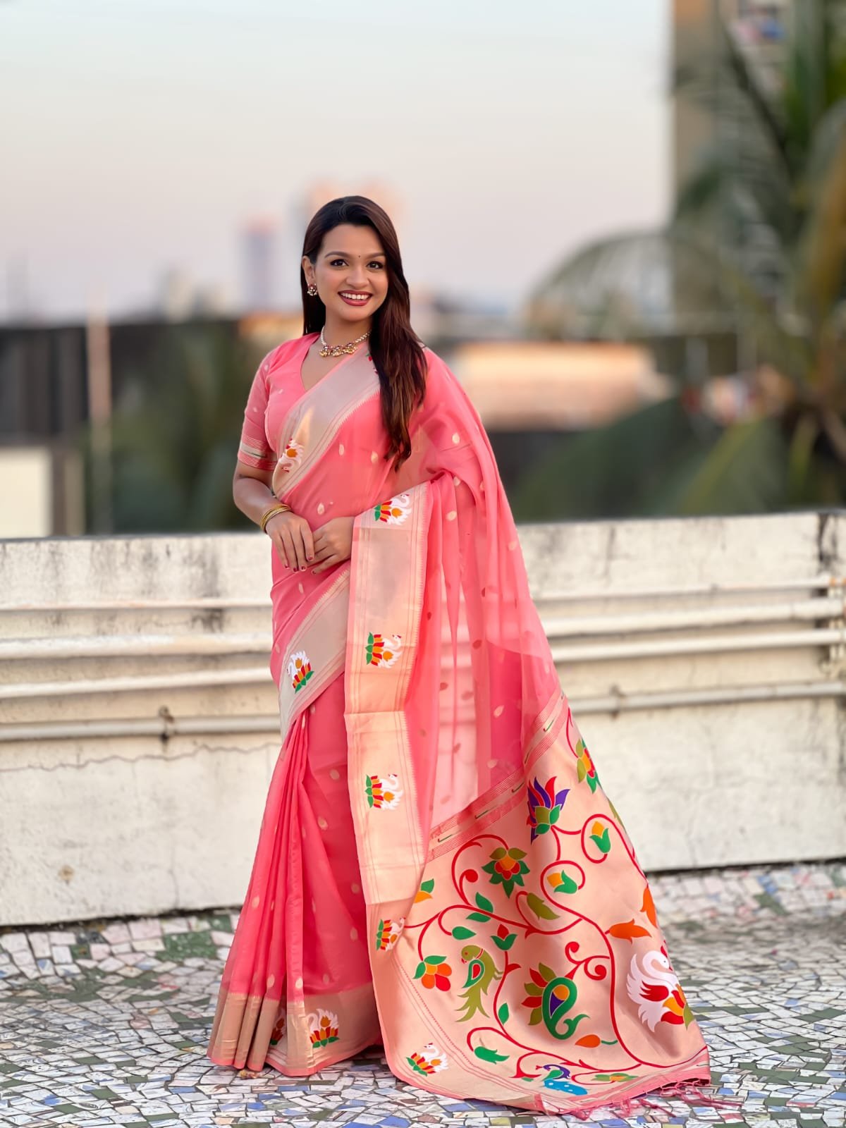 Soft Organza Sarees With Butti image 2