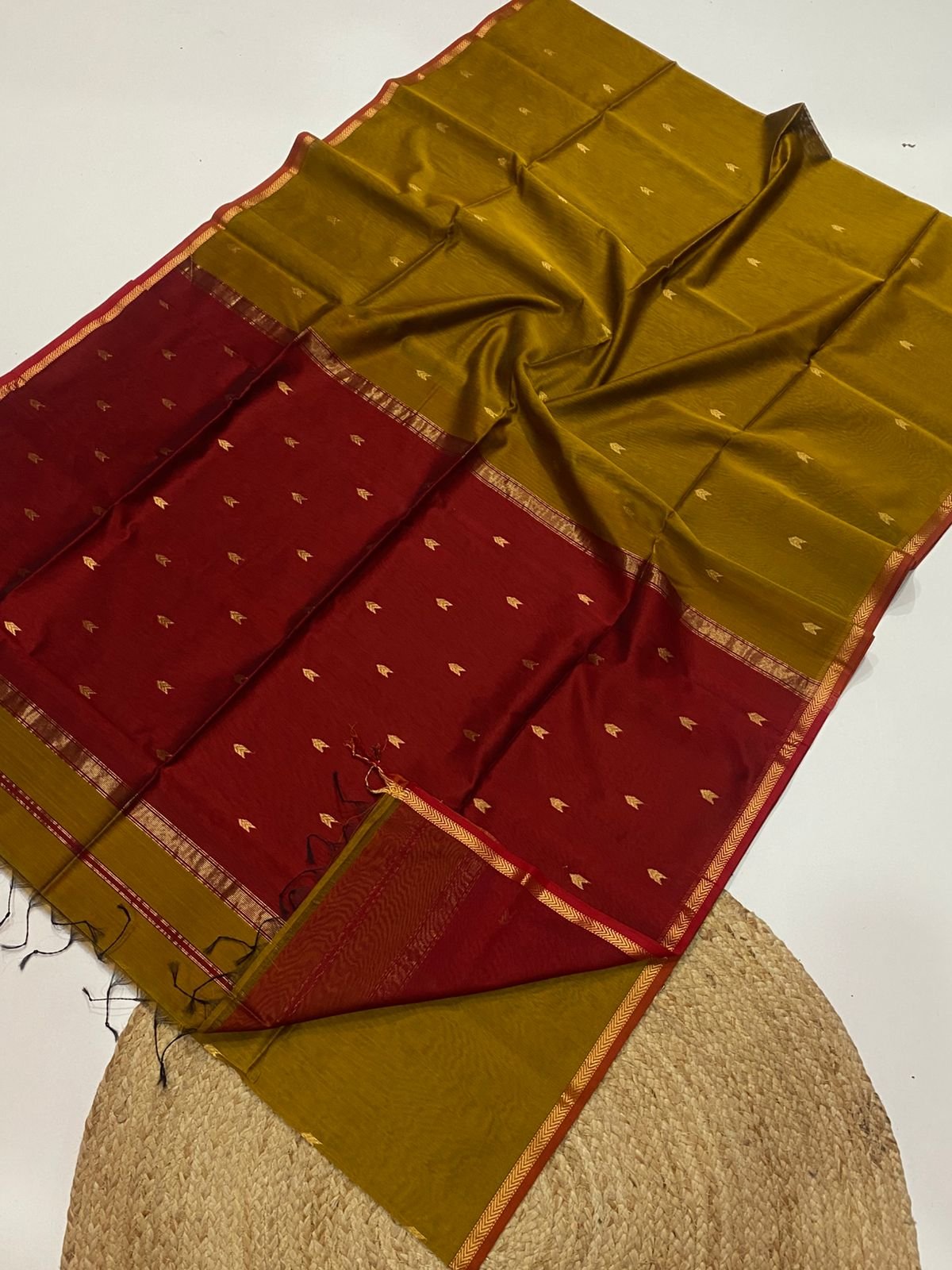 Maheshwari Small Border image 16