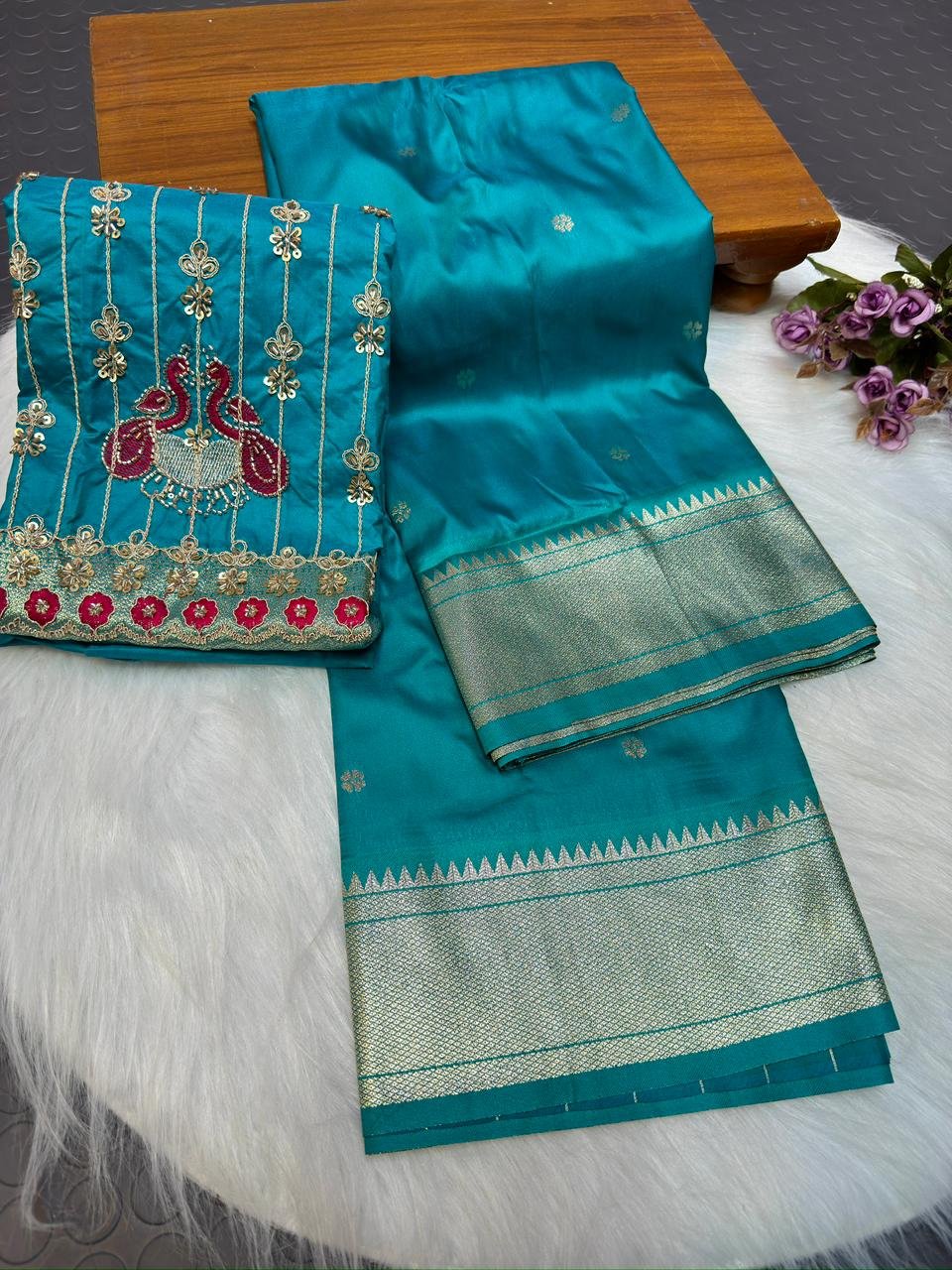 Aari Work Kalanjali Paithani image 3
