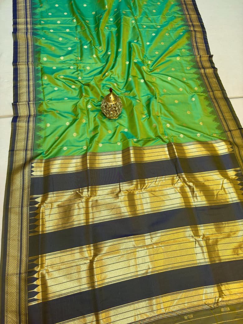 Traditional Erkal Paithani image 15