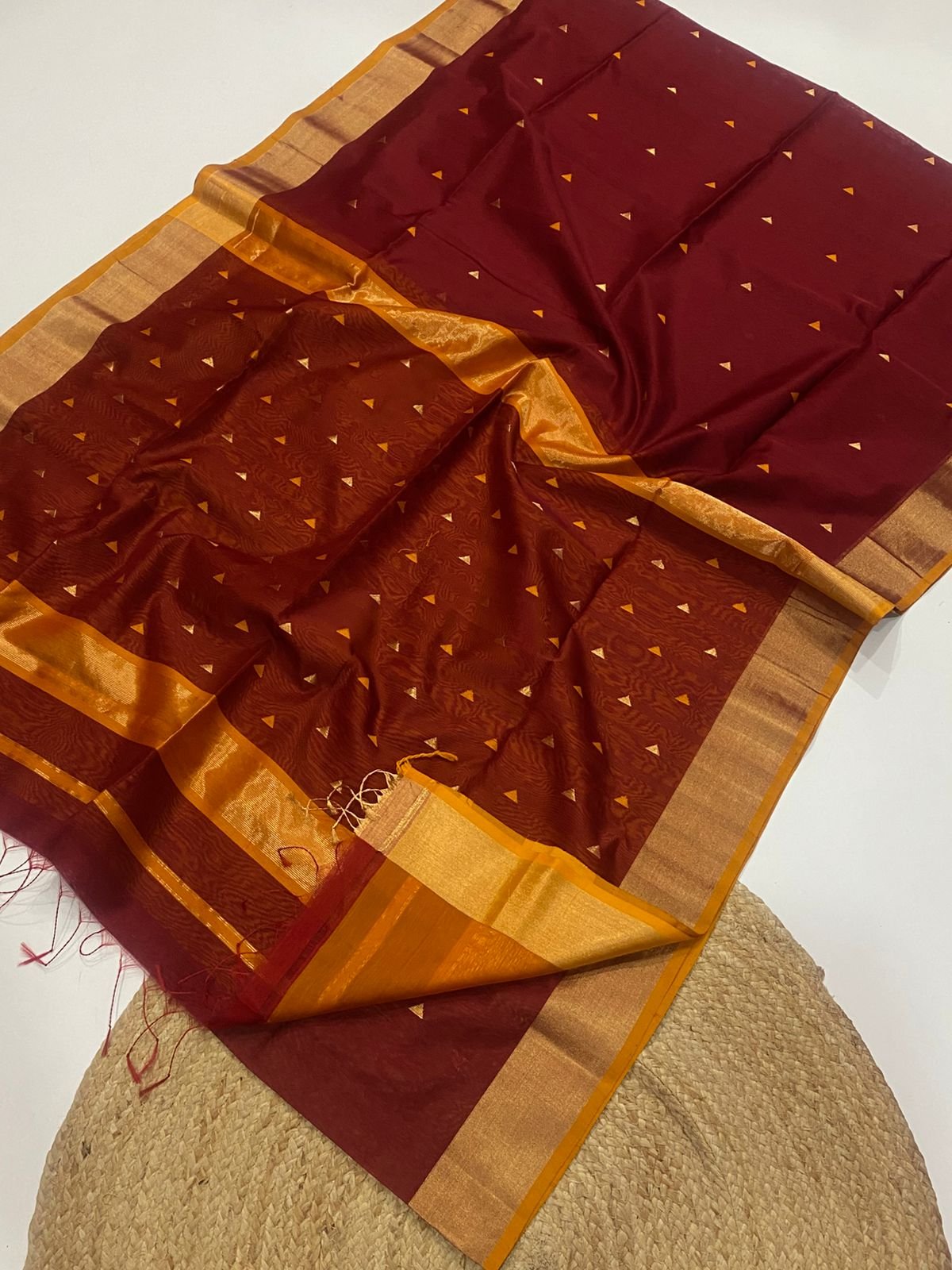 Maheshwari Triangle Butti image 4