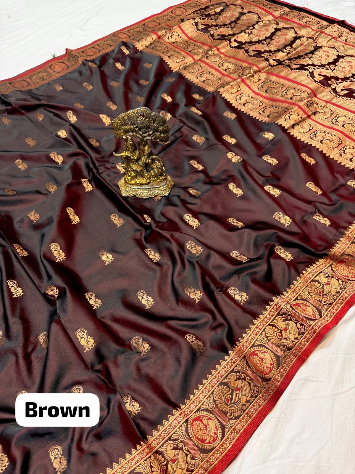 Limited Edition Brocade Paithani image 2