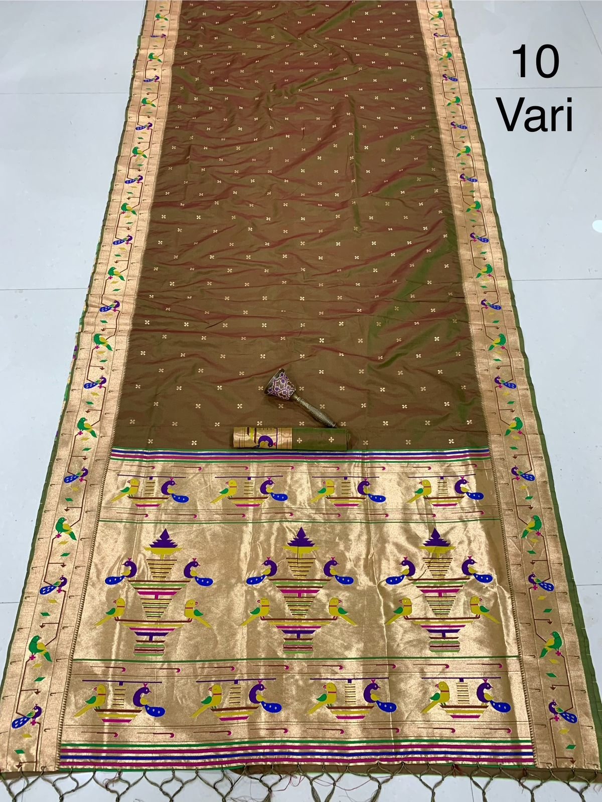 10 Vaar Bridal Paithani Saree image 16